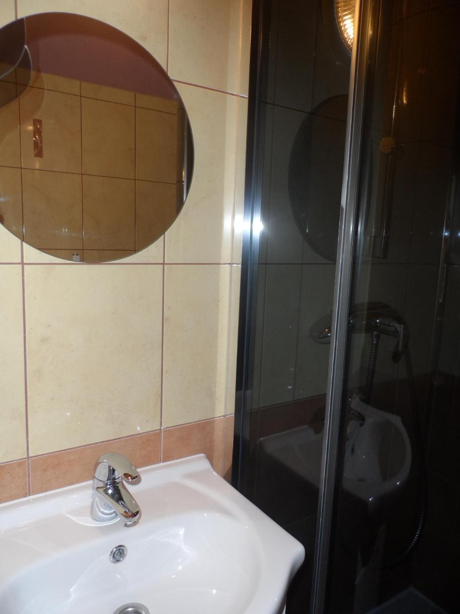 Quadruple Room with Private External Bathroom photo 3