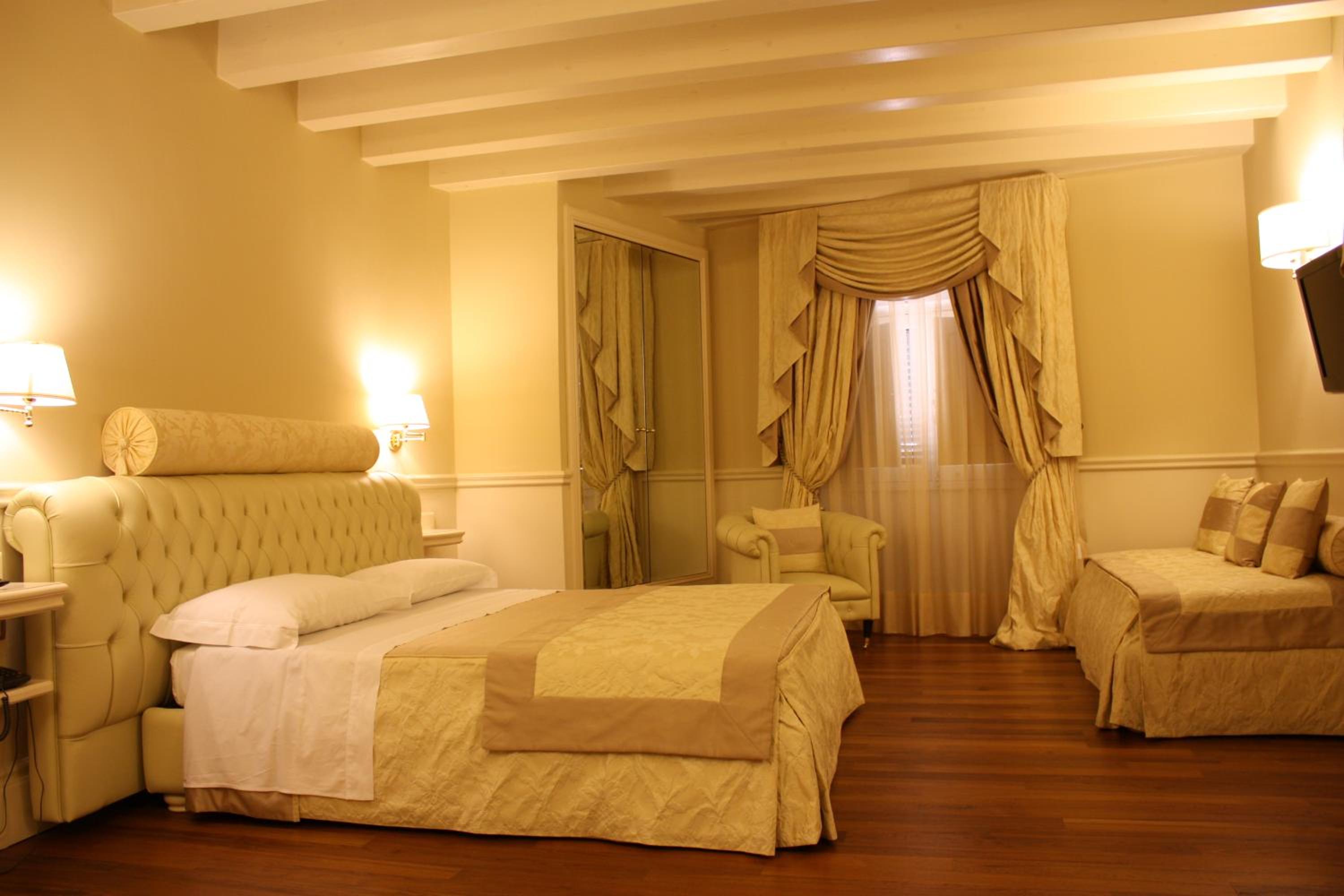Triple Room photo 2