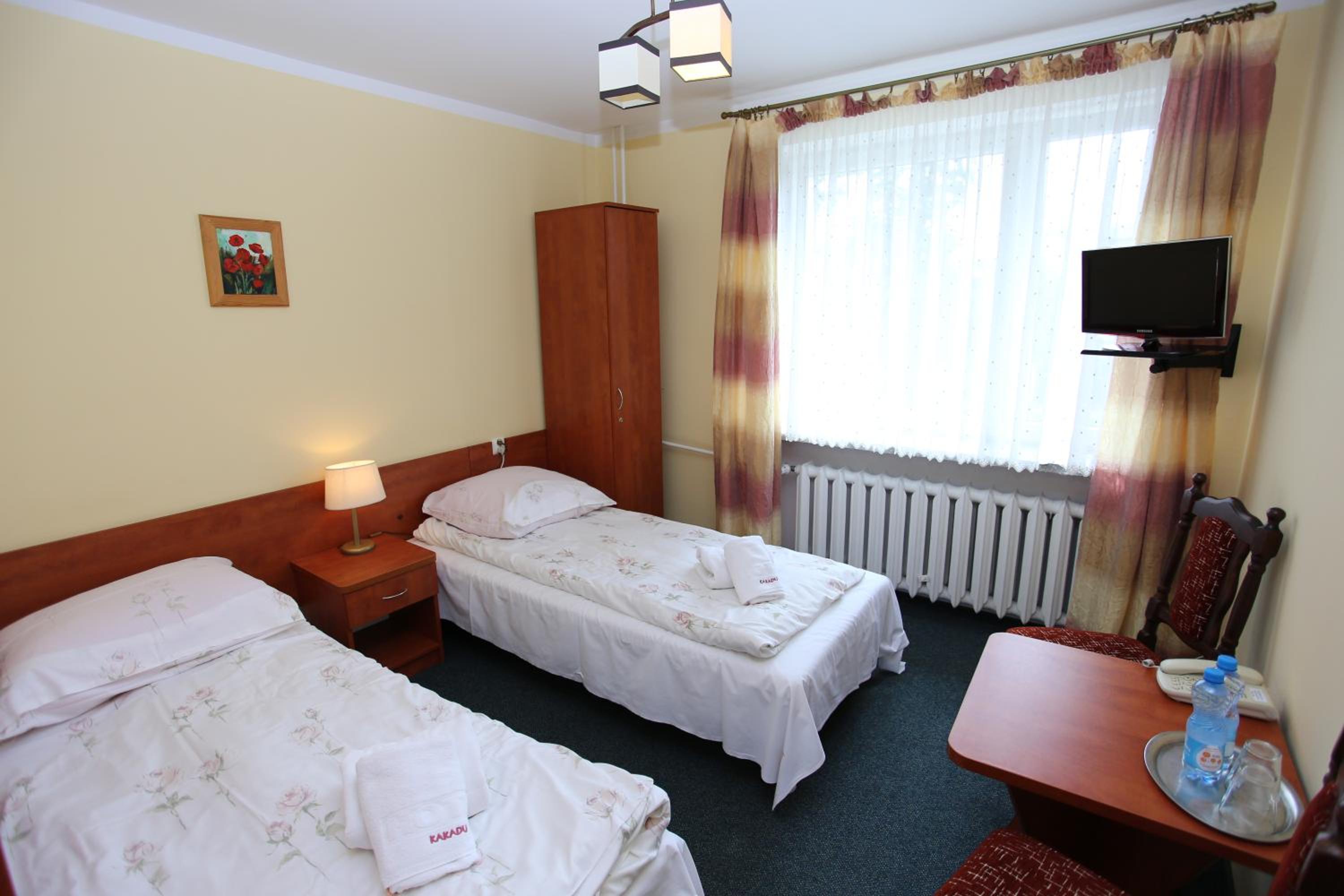 Twin Room - Photo 10