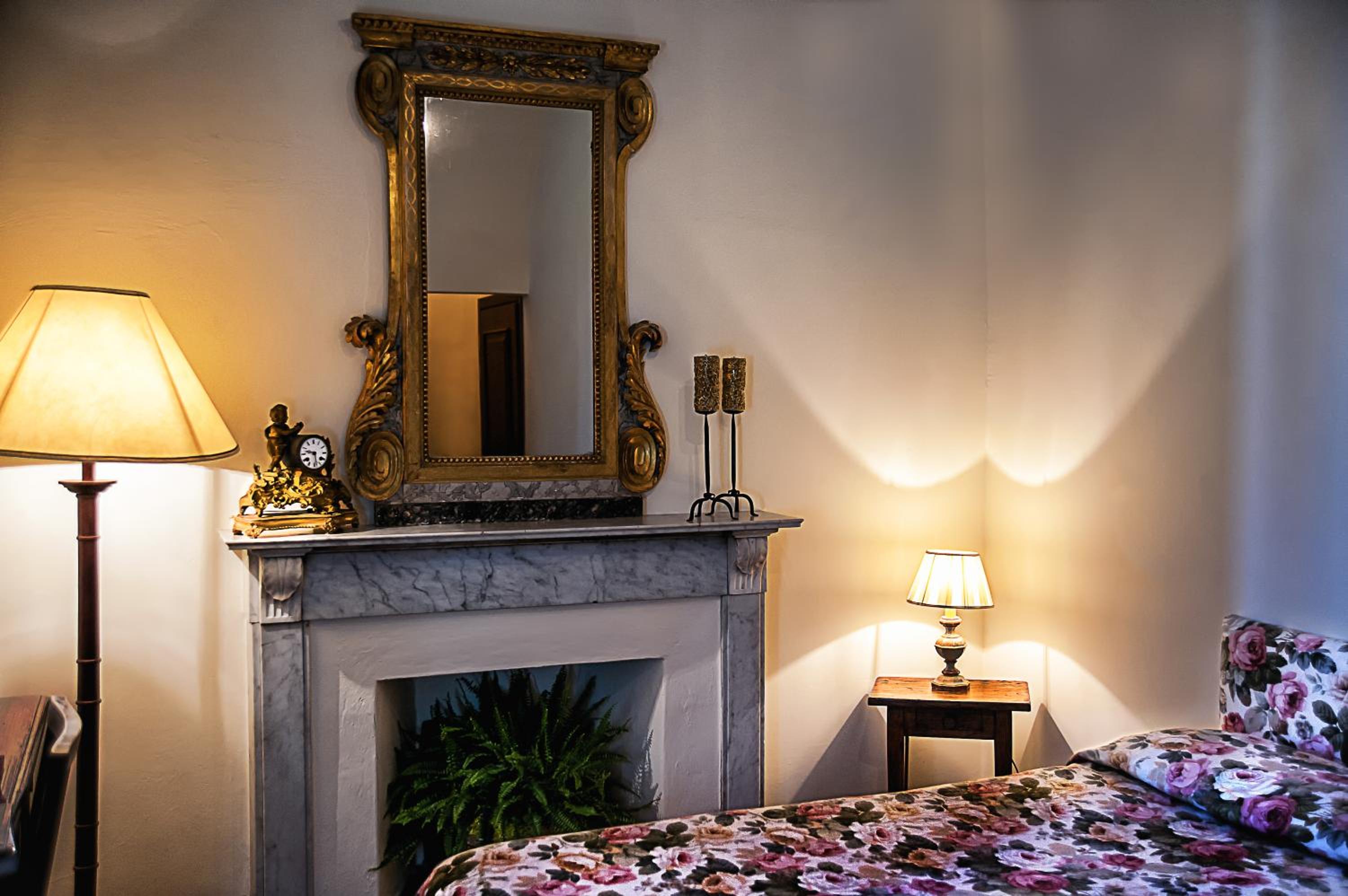 Double or Twin Room - Photo 2