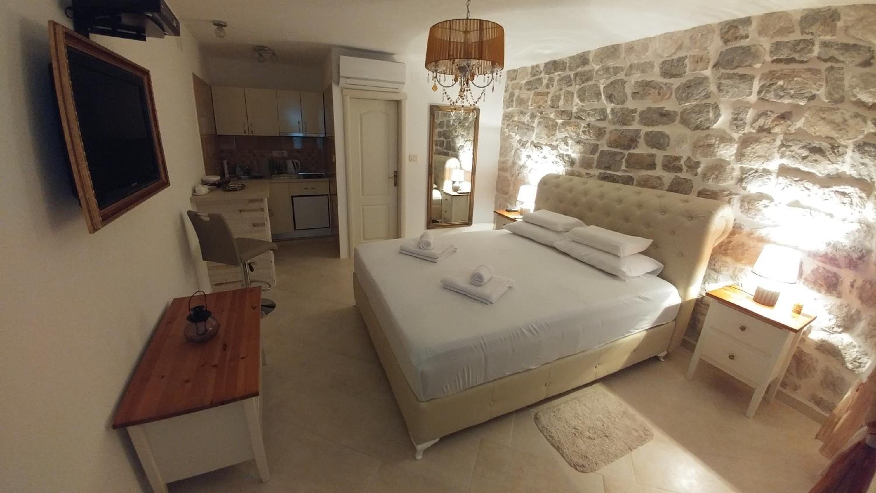 Studio Apartment with Sea View