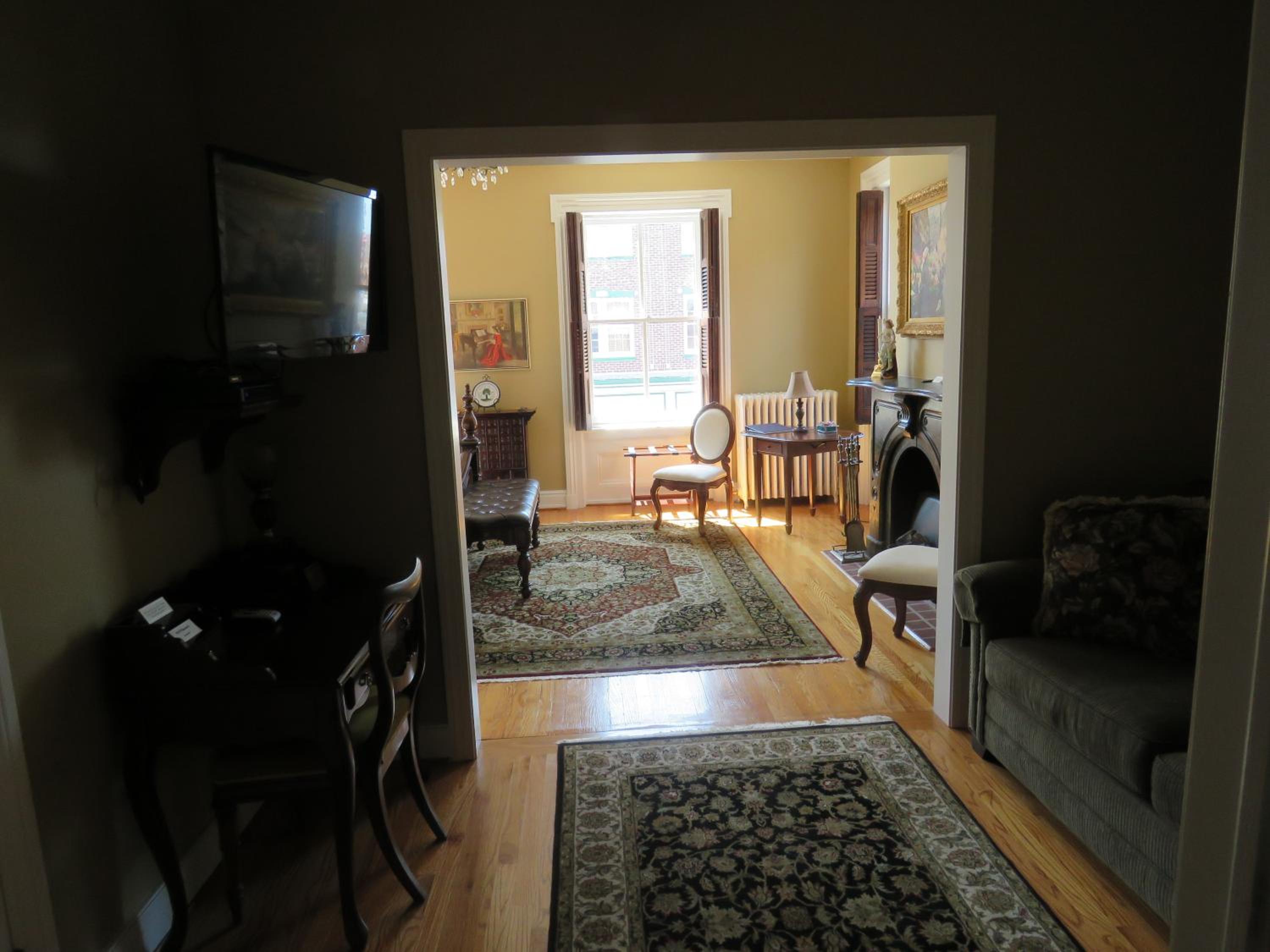 The Miss Dorothy Suite