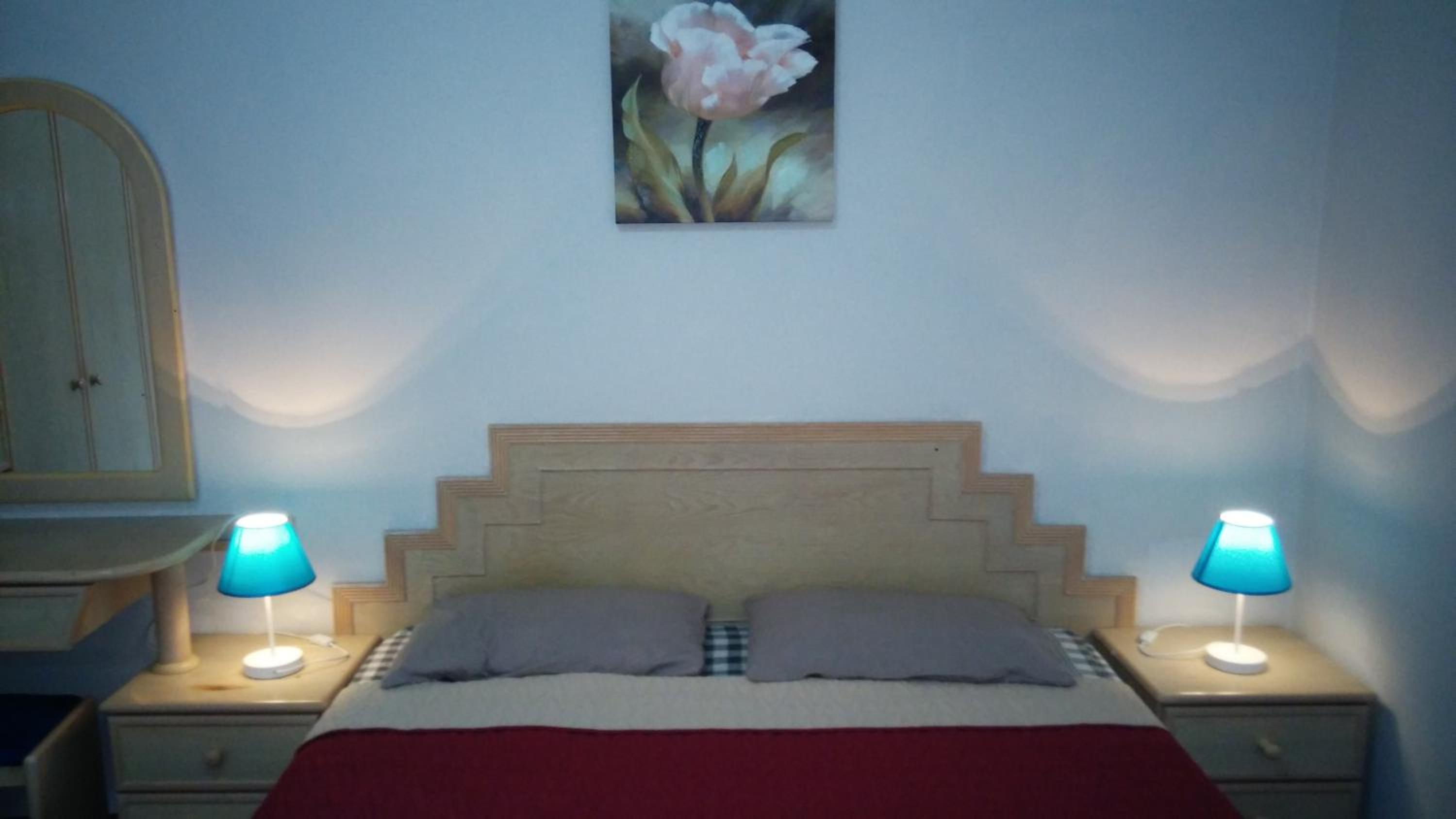 Apartment with Balcony photo 2