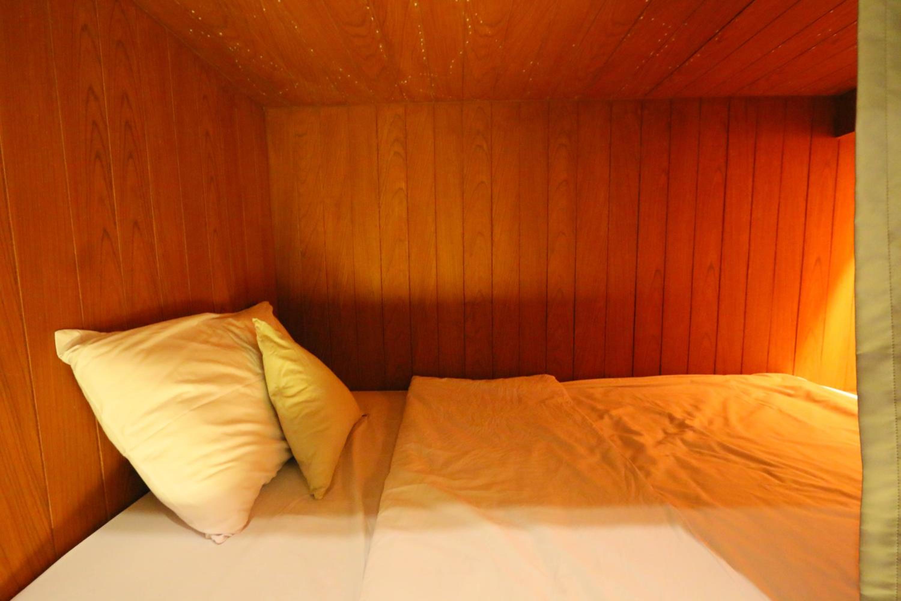 Bed In 8-Bed Superior Dormitory Room photo 2