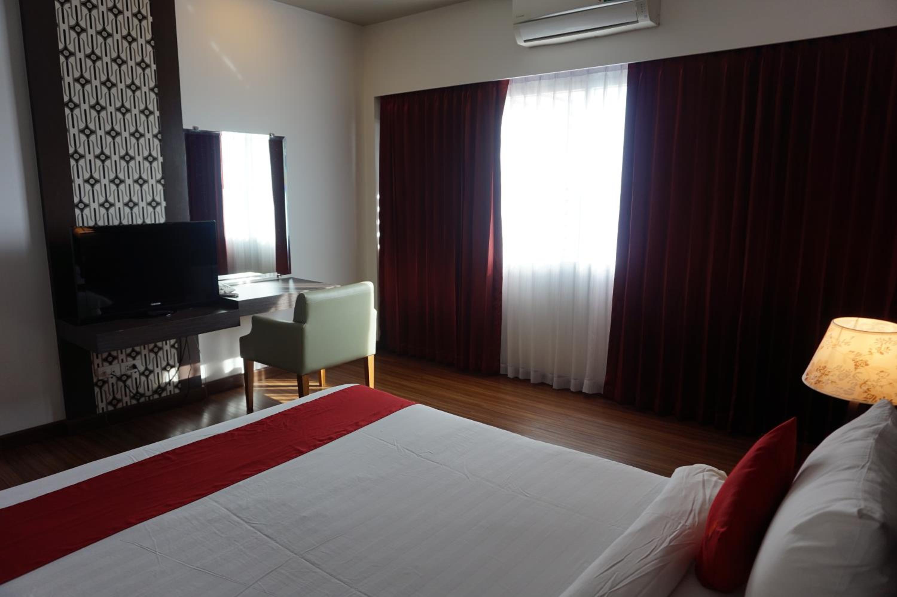 Deluxe Double Room photo 2