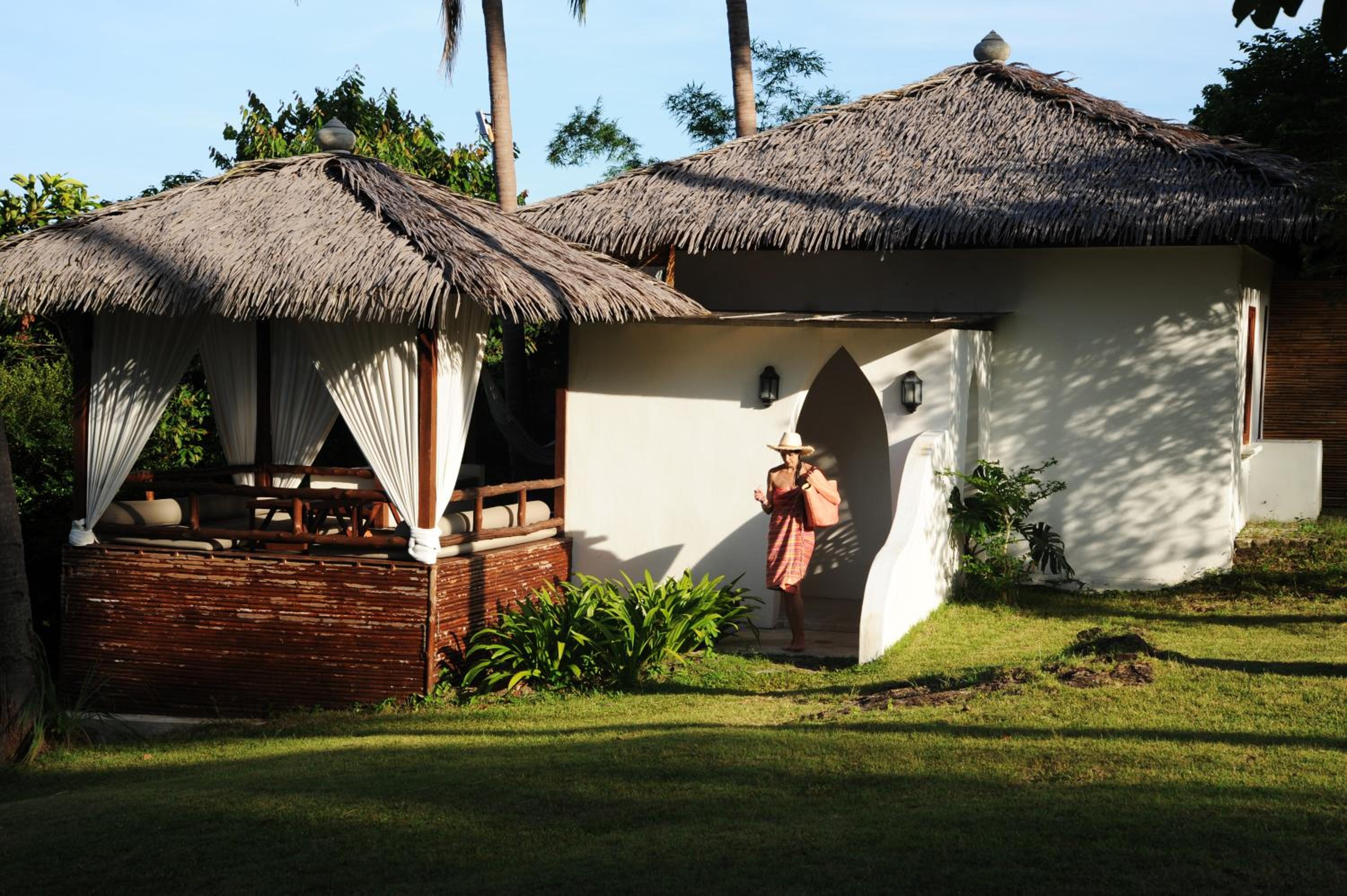 Deluxe Jungle Lodge  photo 2