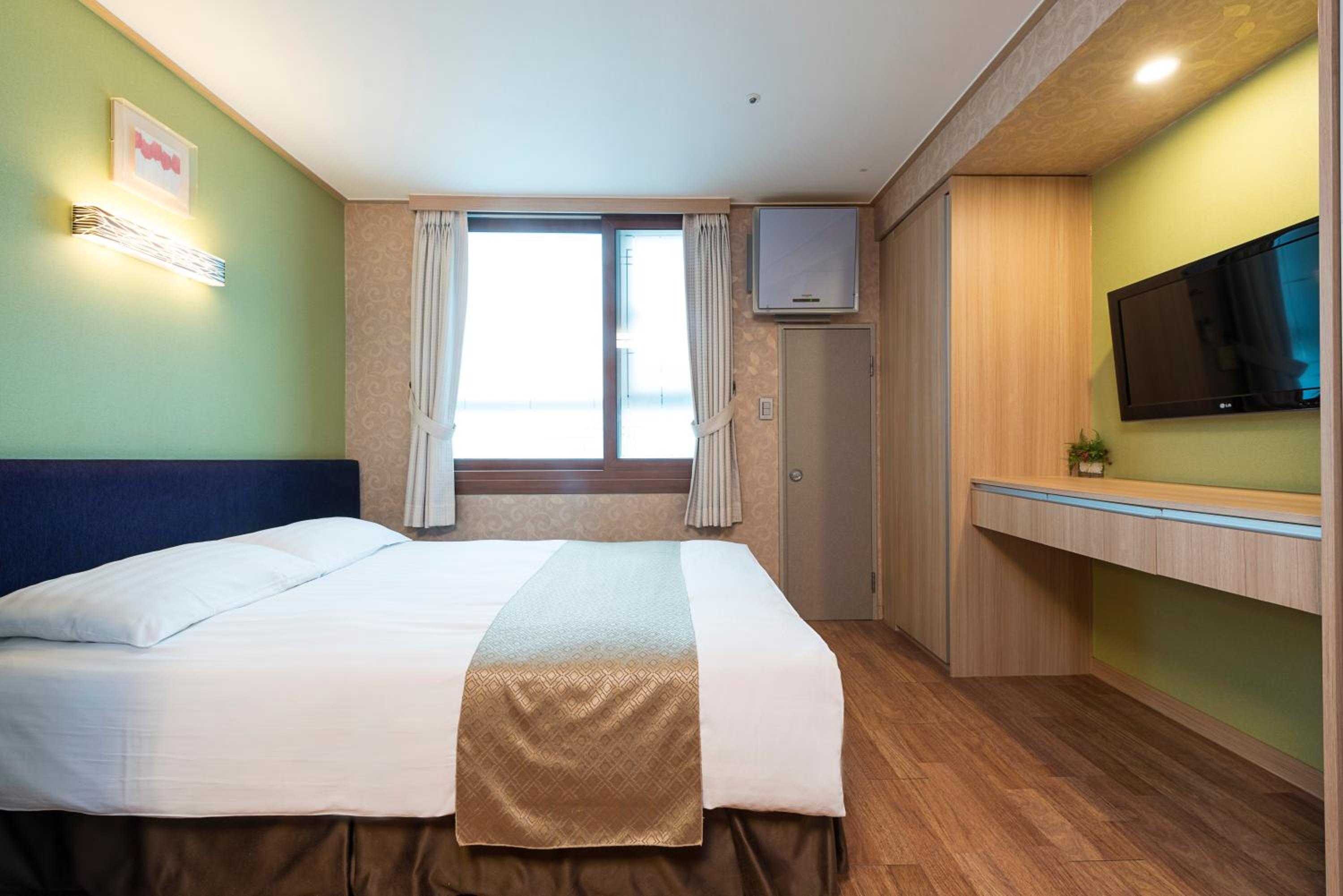 Superior Double Room - Photo 1