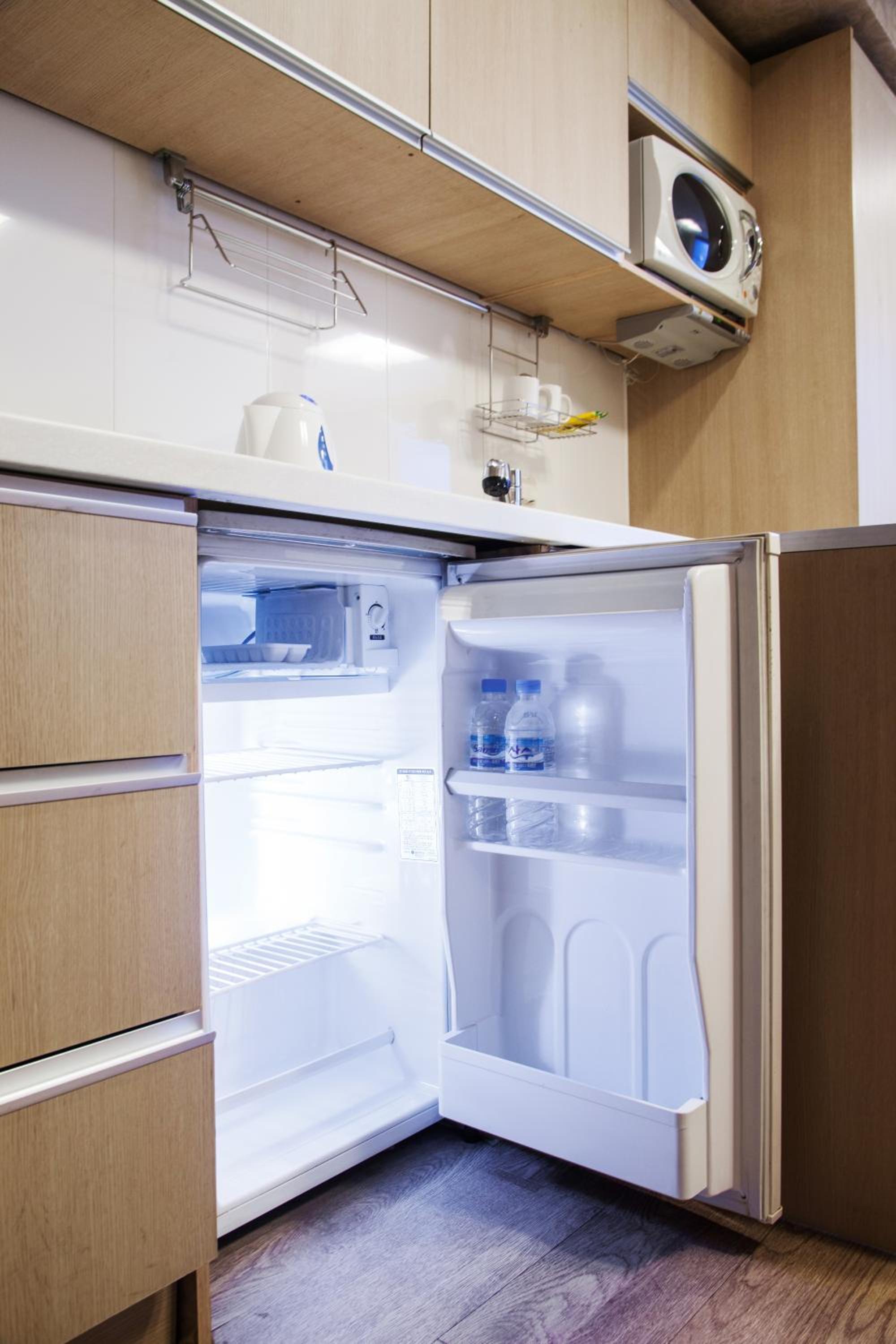 Deluxe Triple Room - Photo 13