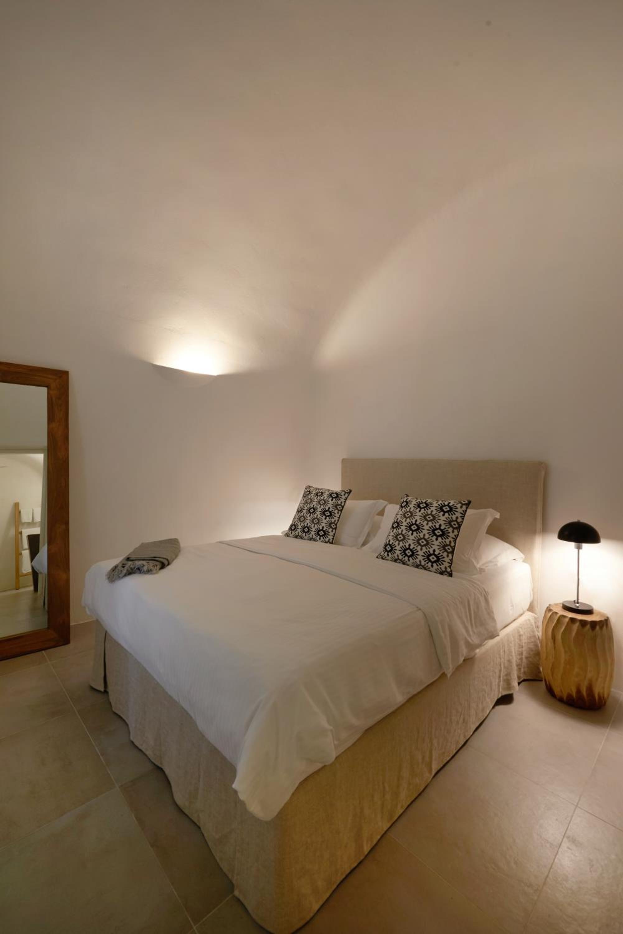 Deluxe Residence with Caldera View photo 1
