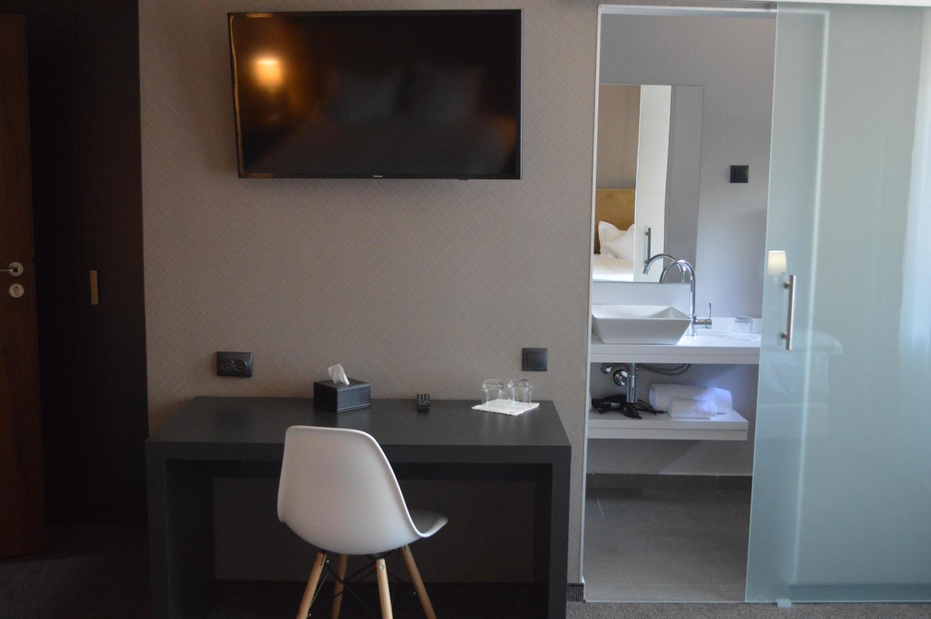Double Room - Photo 3
