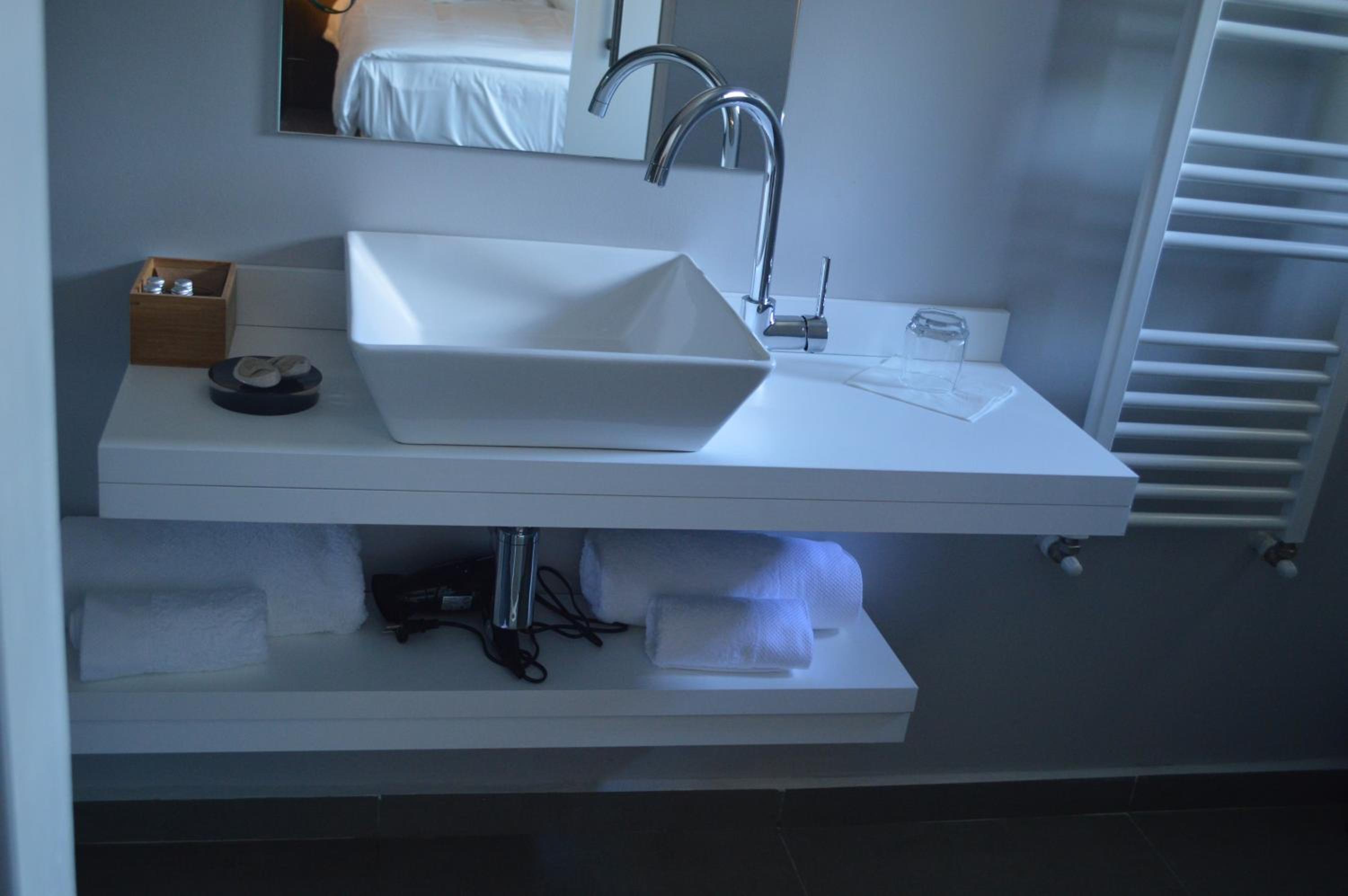 Double Room - Photo 4