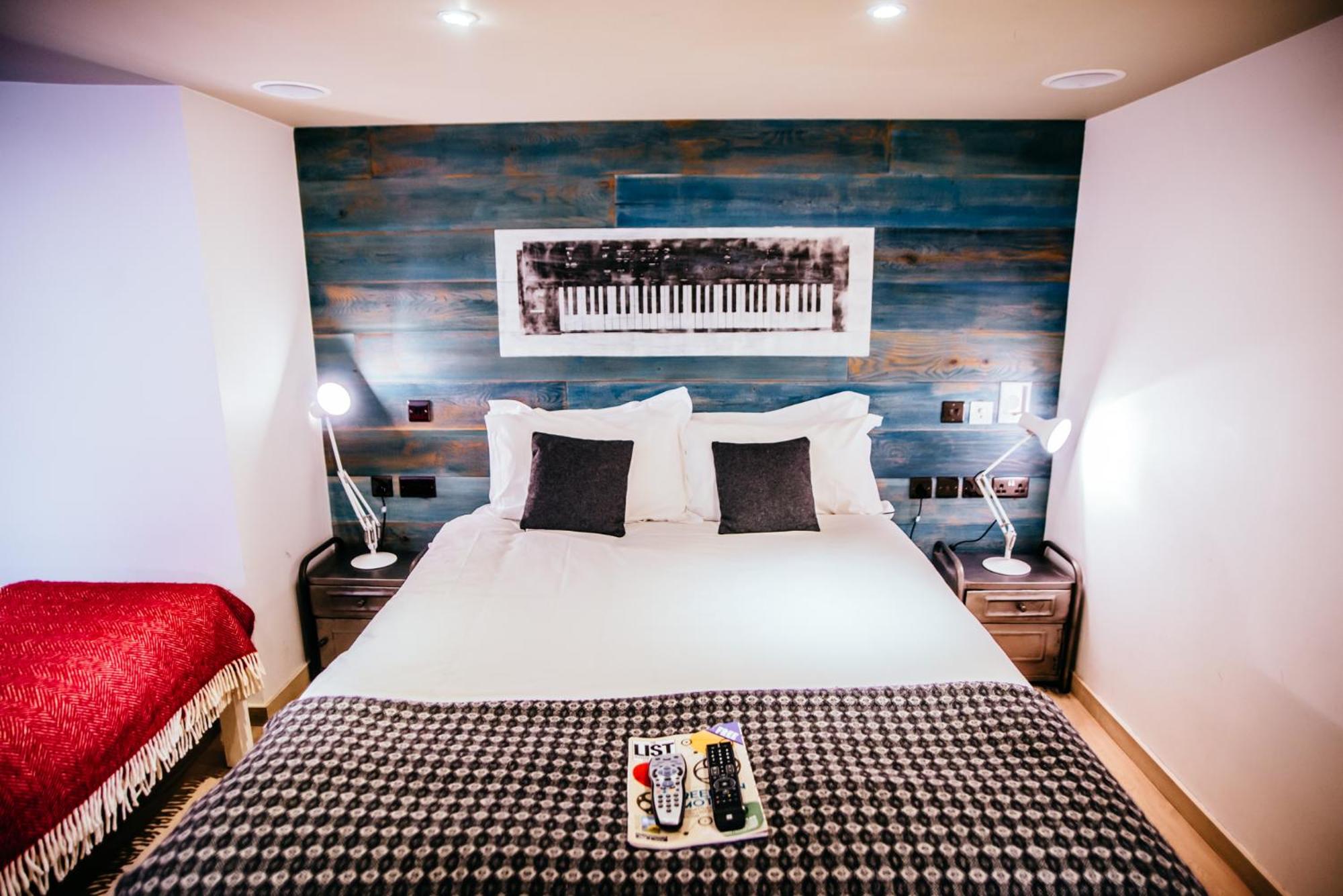 Small Double Room - Photo 1