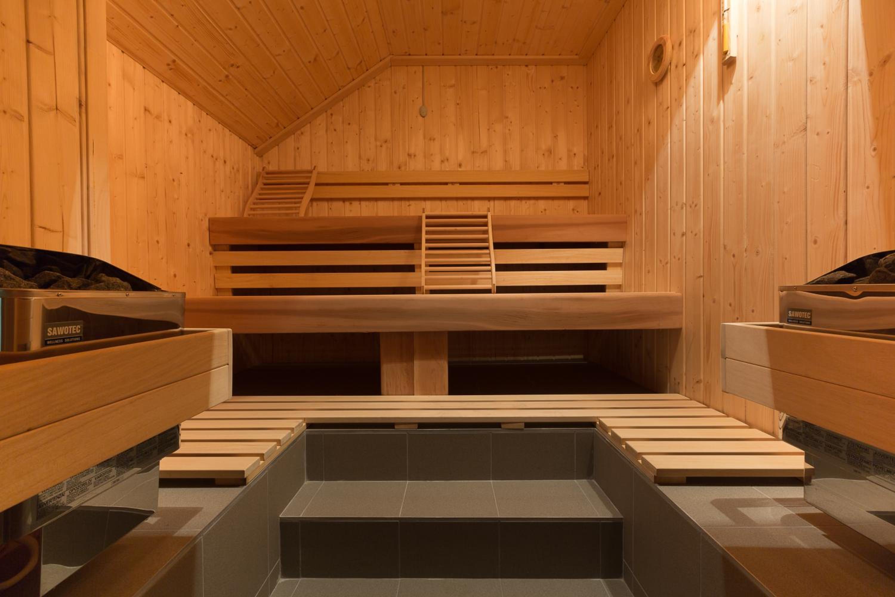 Apartment with Big Sauna and Shower - Photo 9