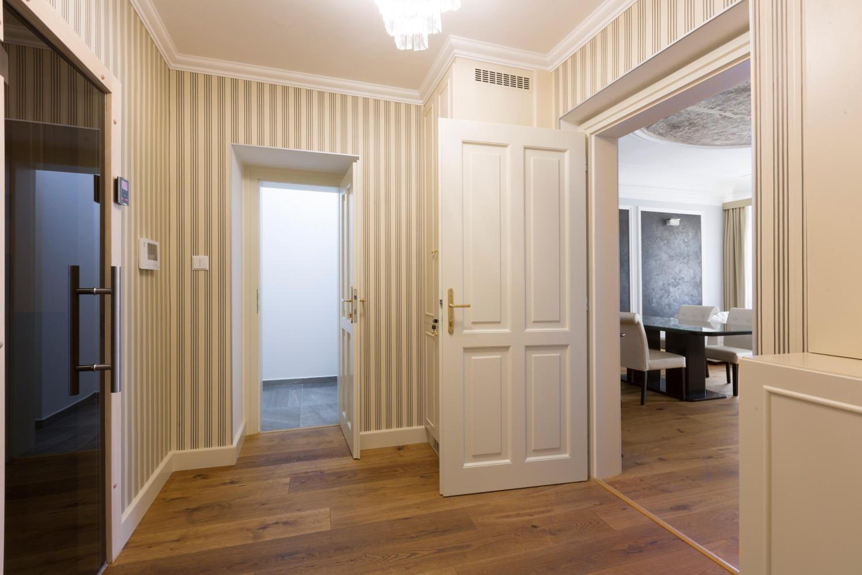 Apartment with Big Sauna and Shower - Photo 10