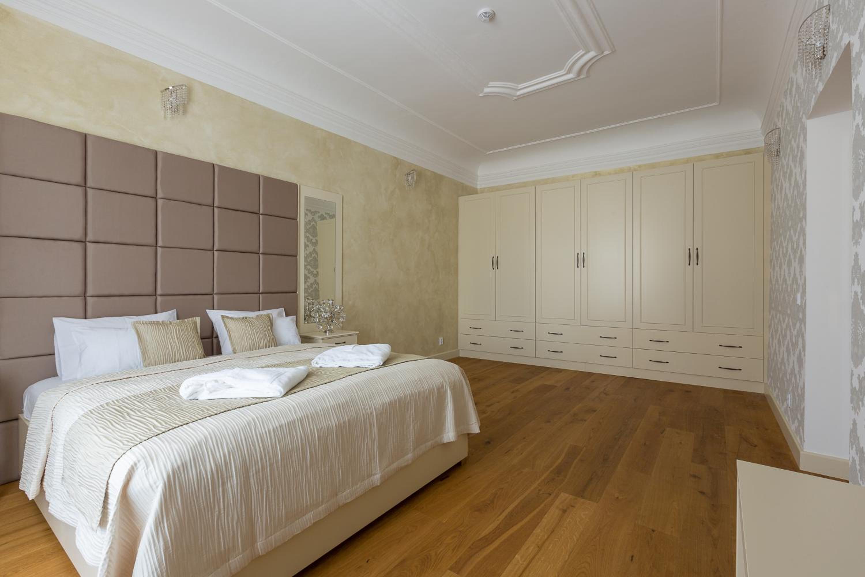 Apartment with Big Sauna and Shower - Photo 15