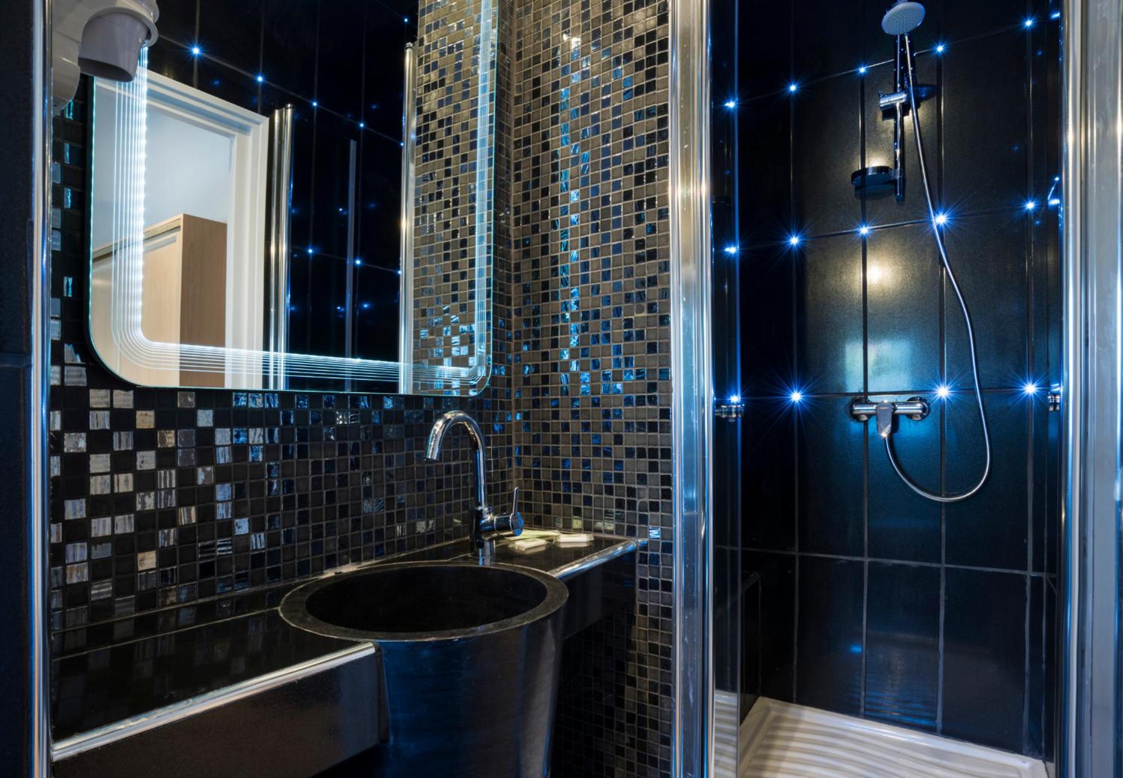 Superior Double or Twin Room photo 2
