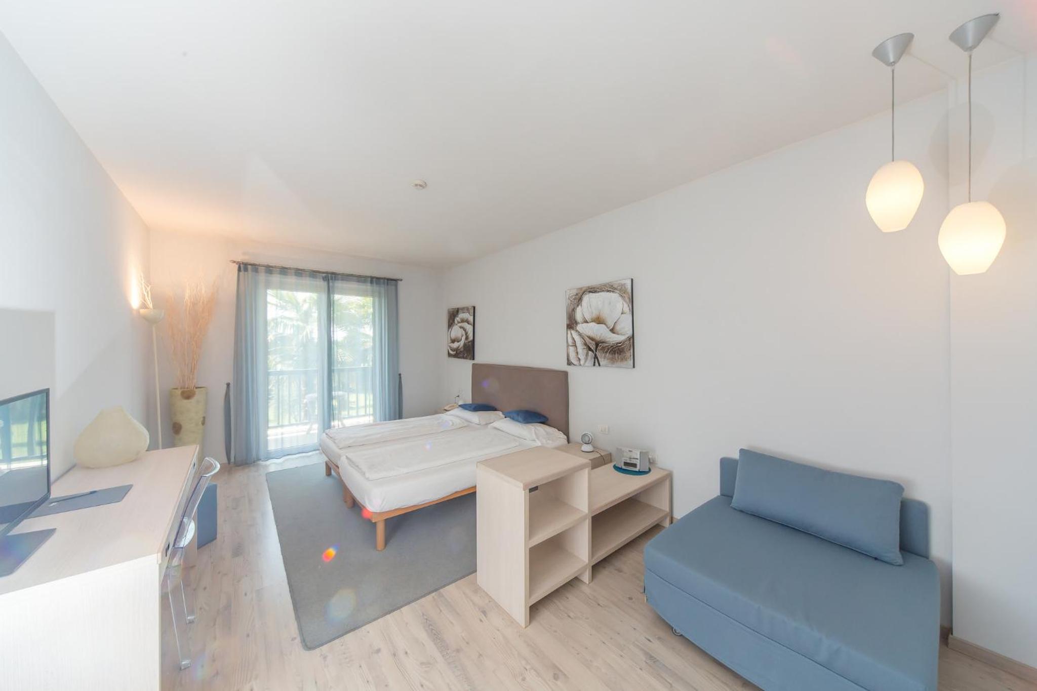 Junior Suite with Sofa Bed photo 1