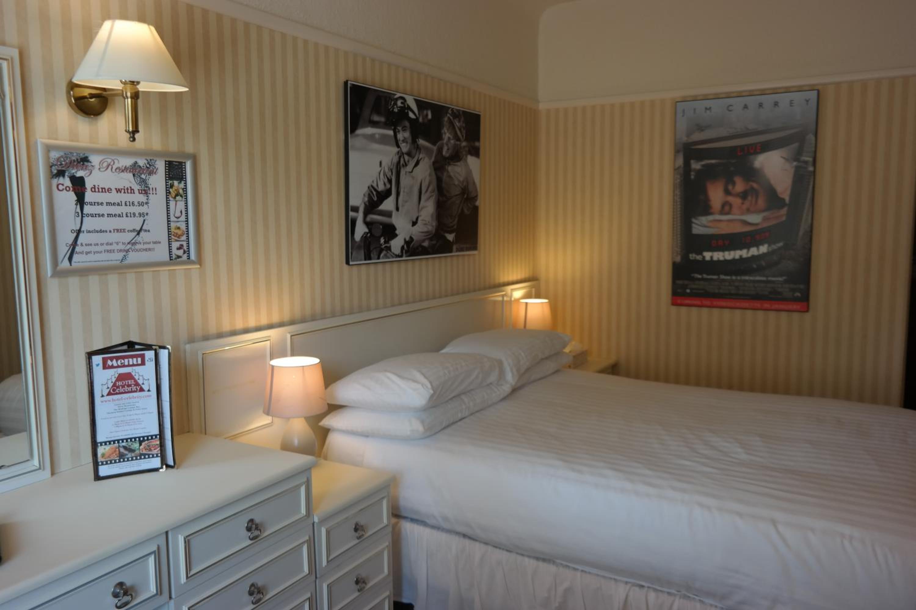 Standard Double Room - Photo 15