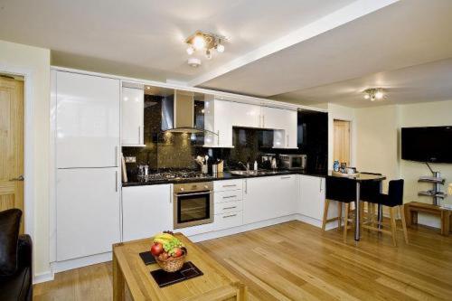 Ground floor Two-Bedroom Apartment photo 2