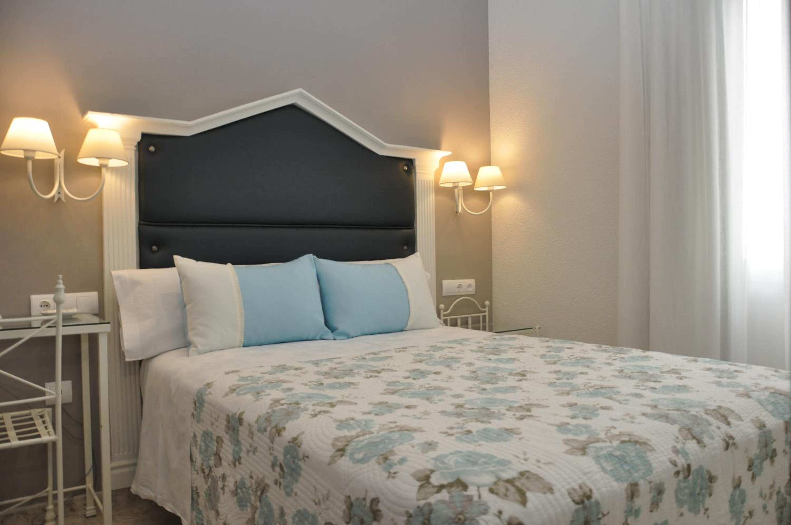 Single Room with Parking photo 3