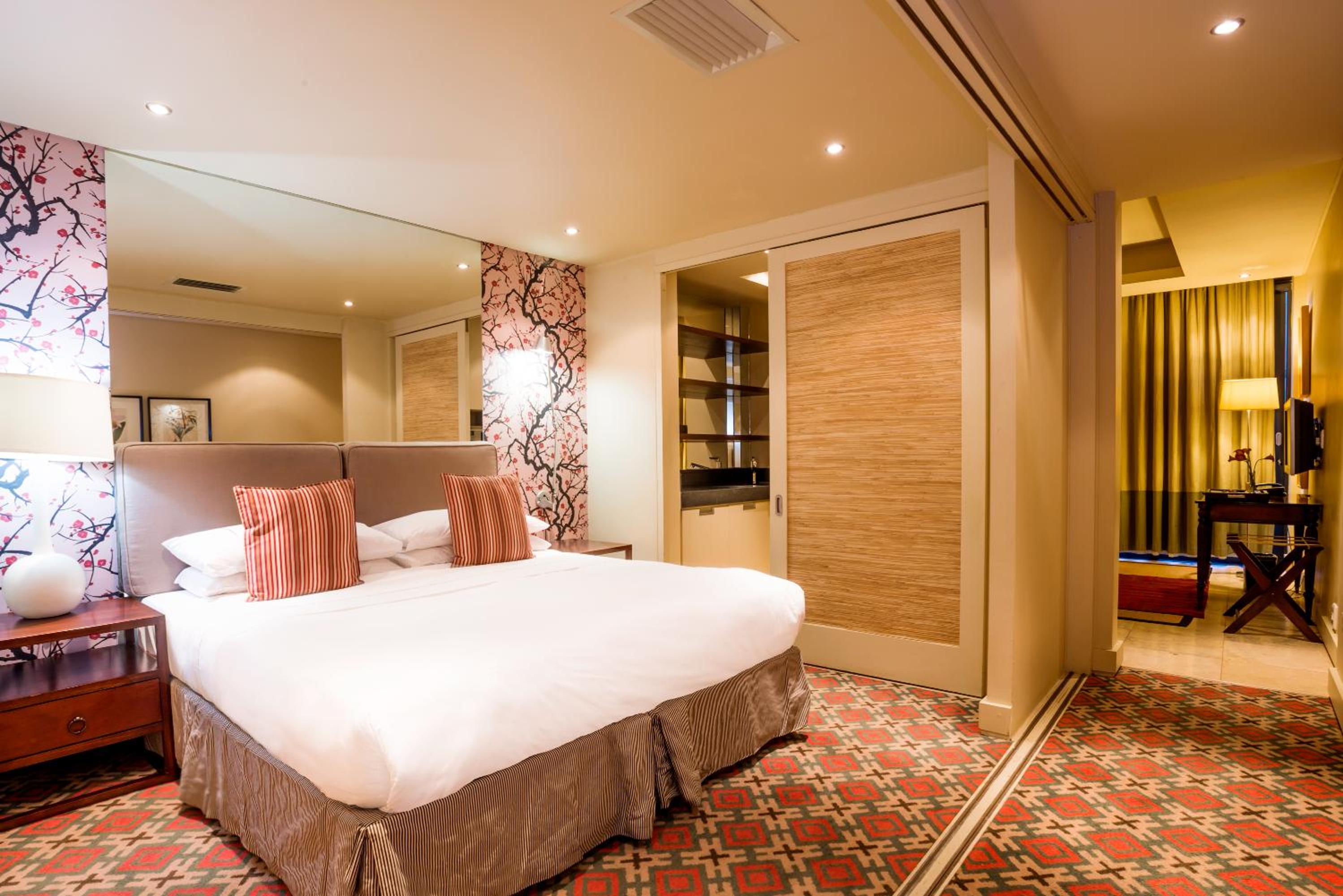 Executive King Suite