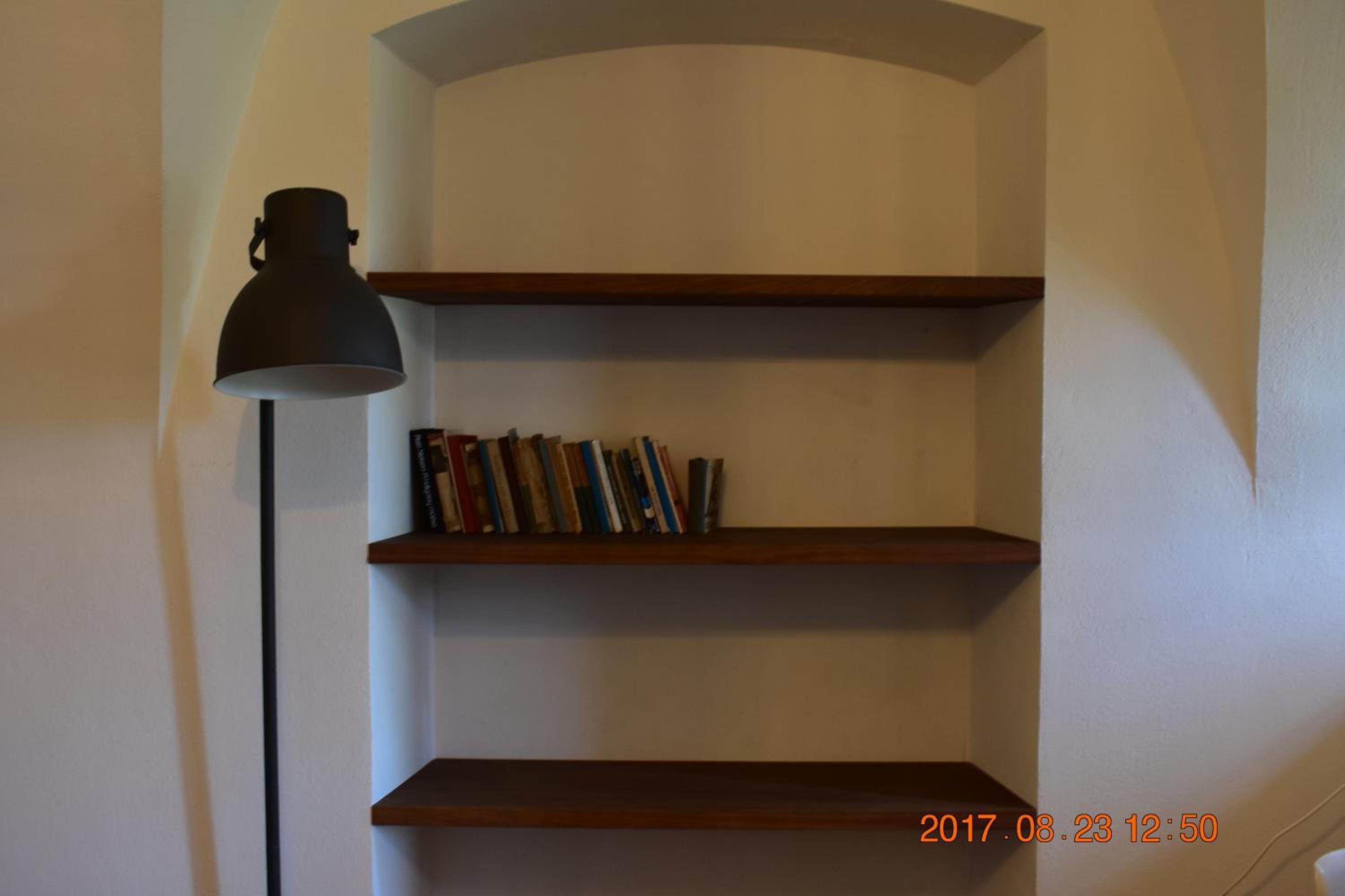 Double Room with Cot Available - Photo 11