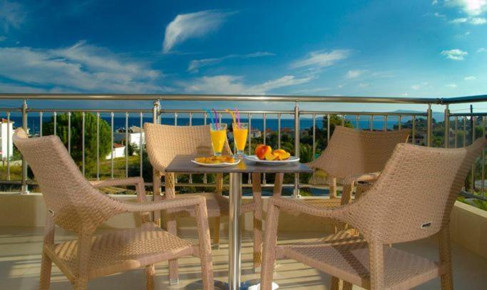 Family Studio with Sea View photo 3