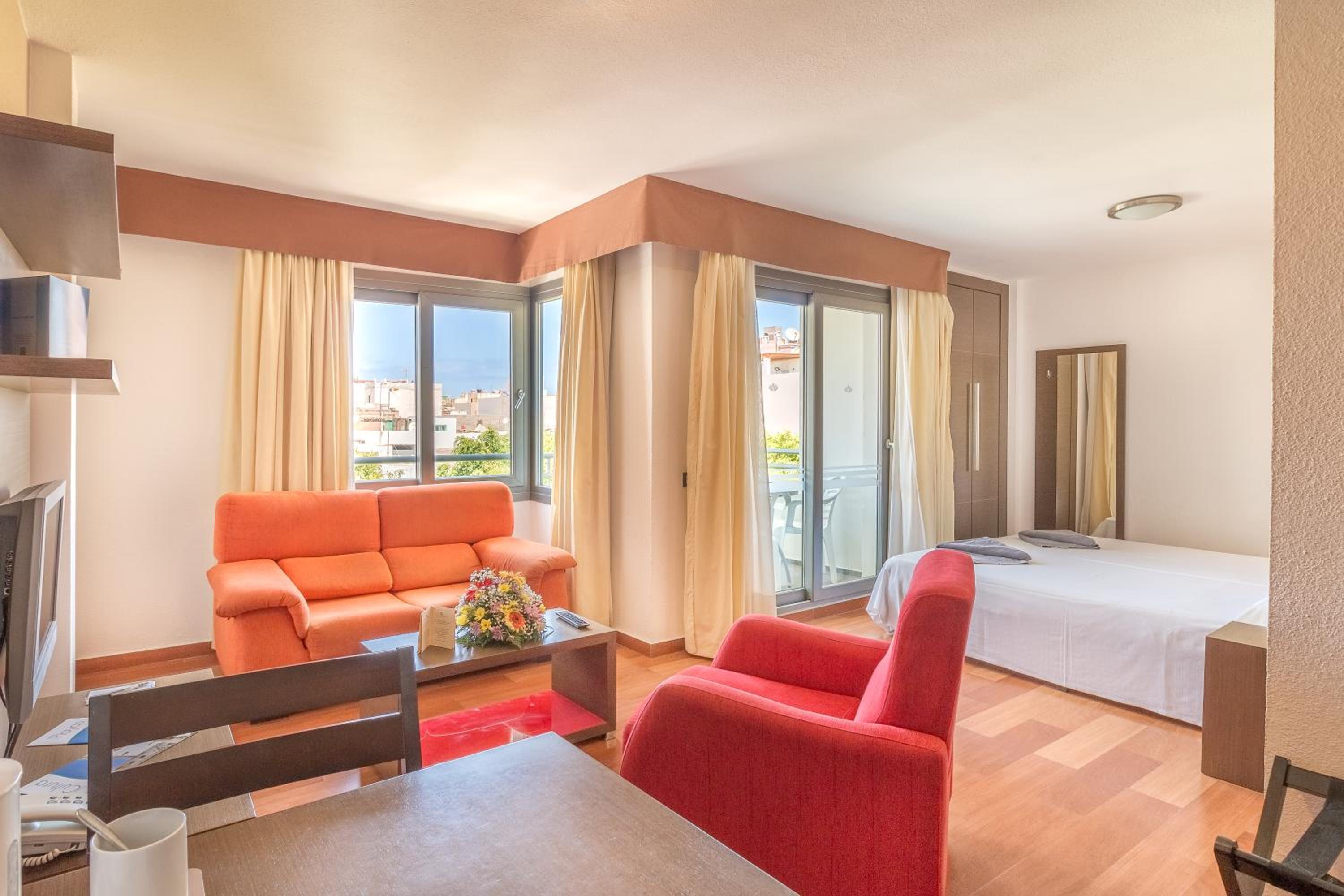 Double Room thumbnail 5