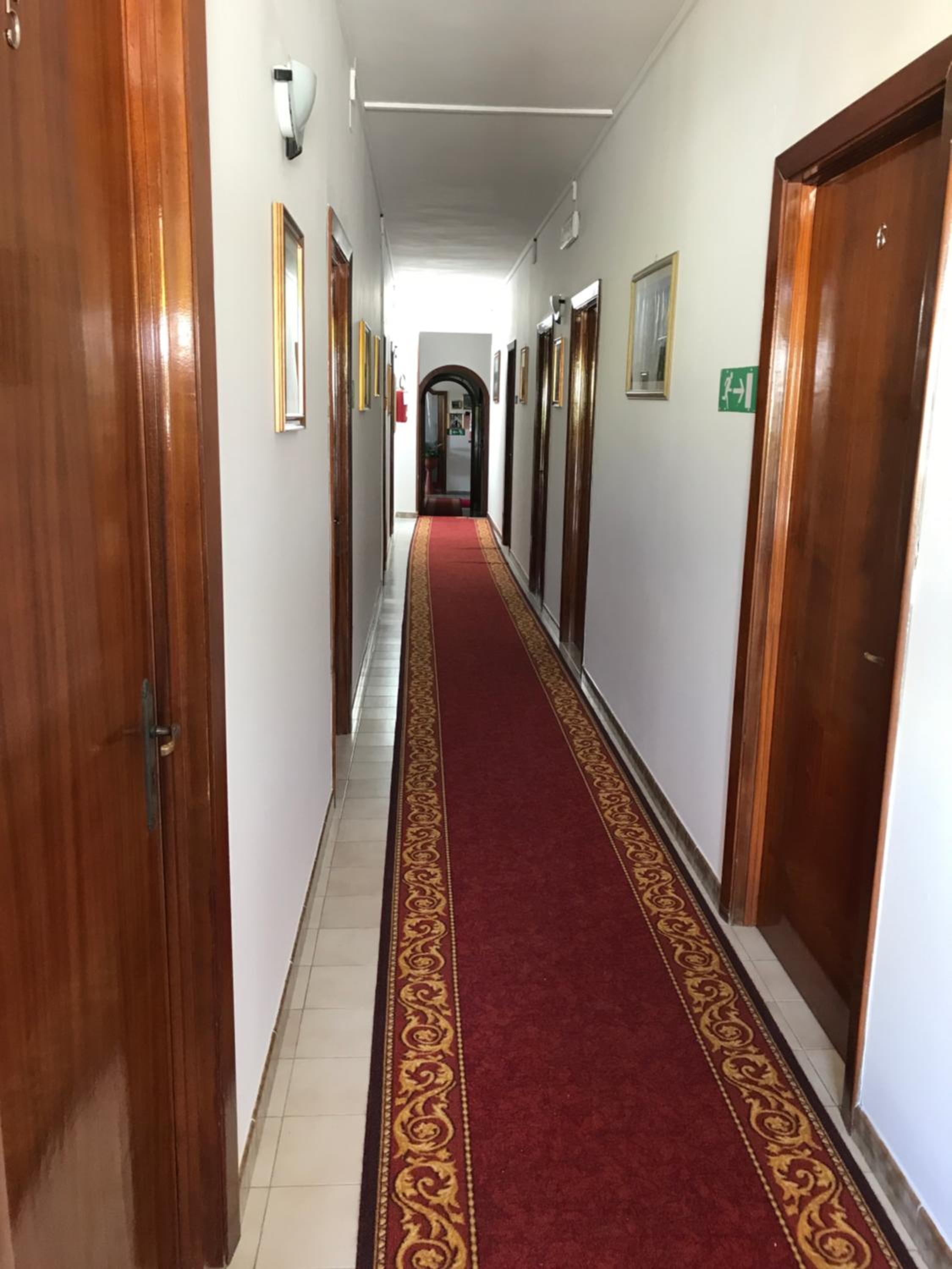Quadruple Room - Photo 2