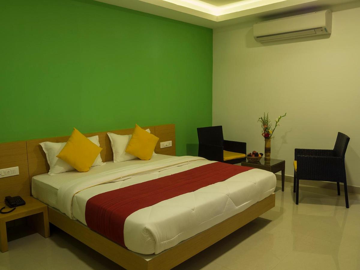 Deluxe Double Room with Balcony