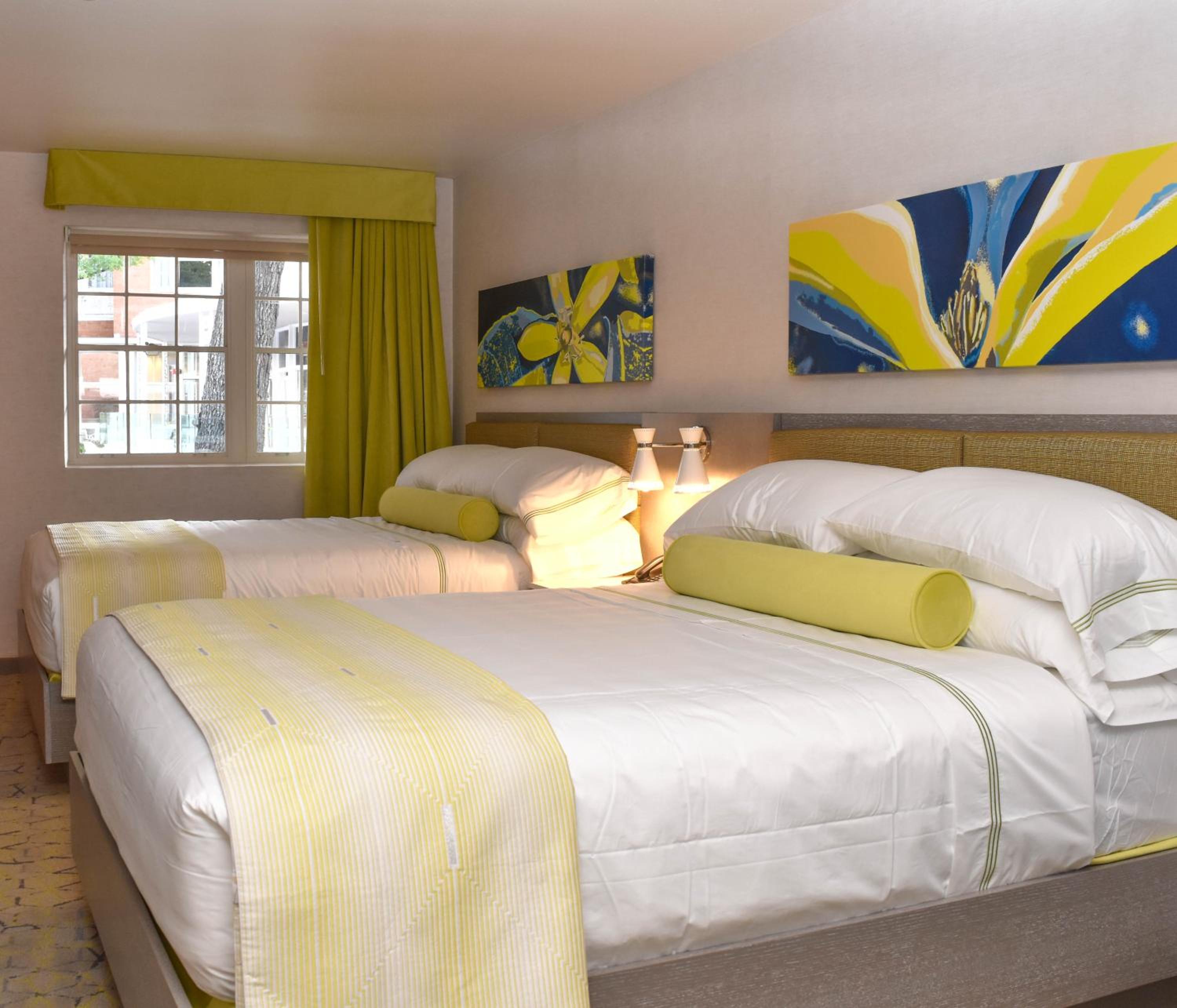 Double Room with Pool View photo 2