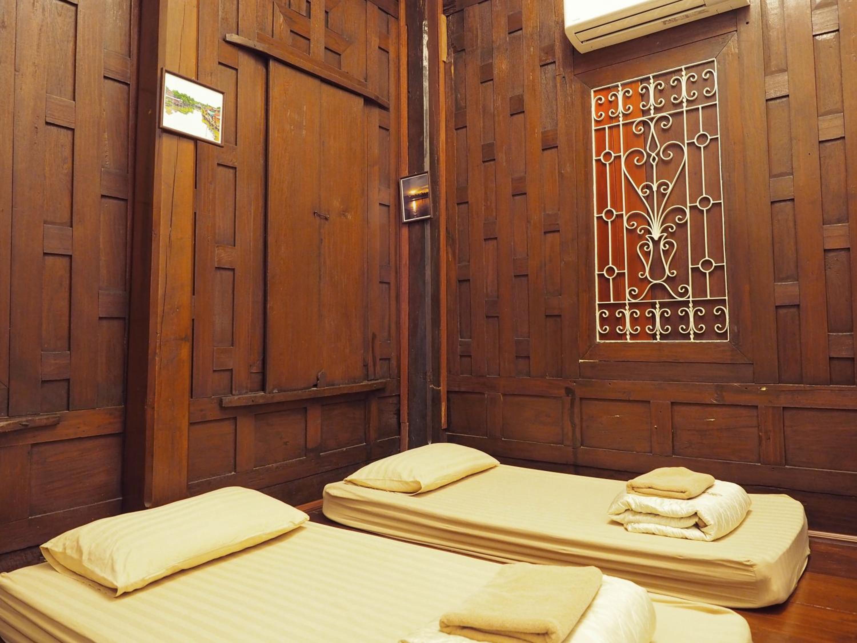 Double Room with Shared Bathroom