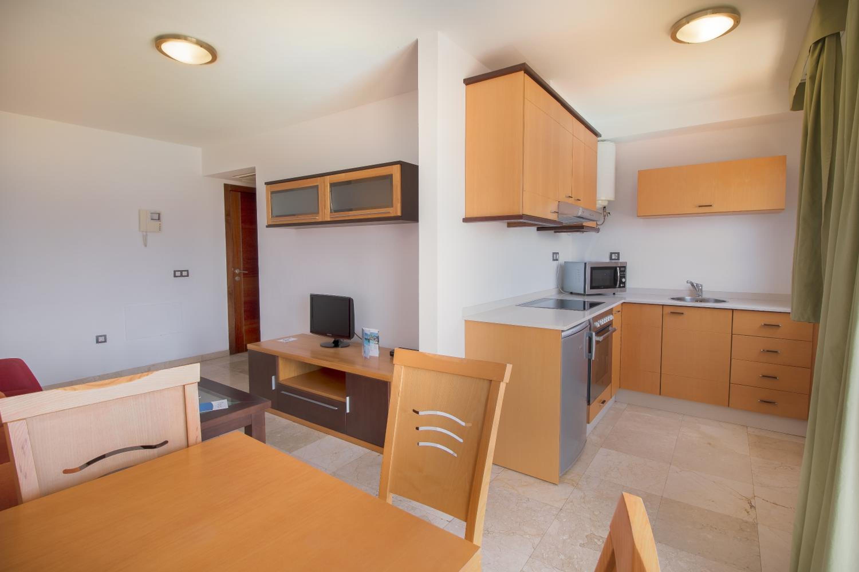 Standard Apartment (2 Adults +1 Child)