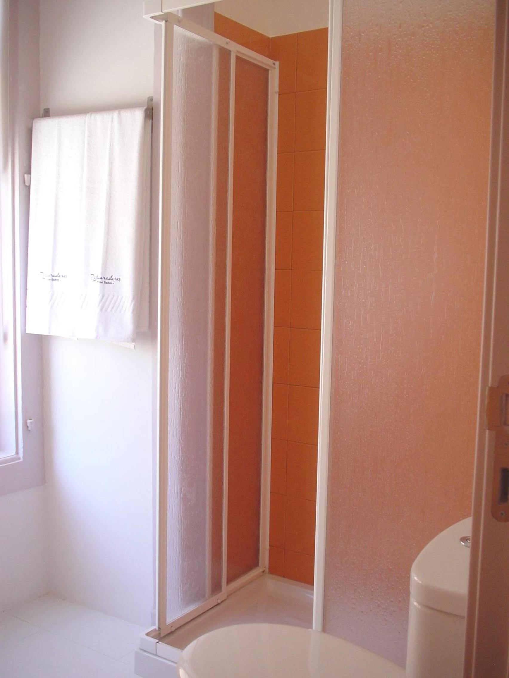 Deluxe Twin Room - Photo 8