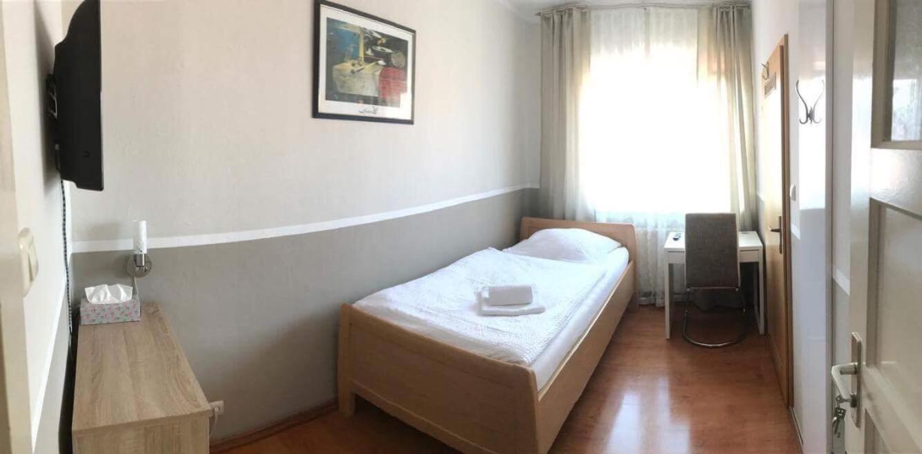 Single Room photo 1