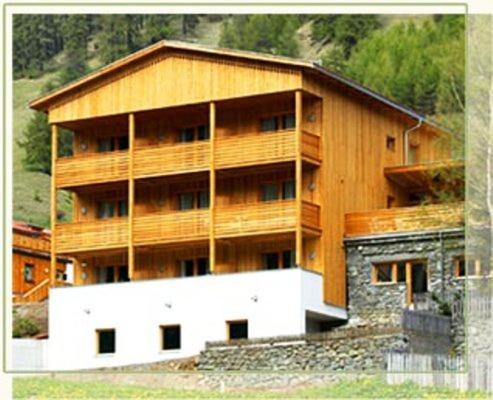 Twin Room with Balcony and Mountain View - Photo 5