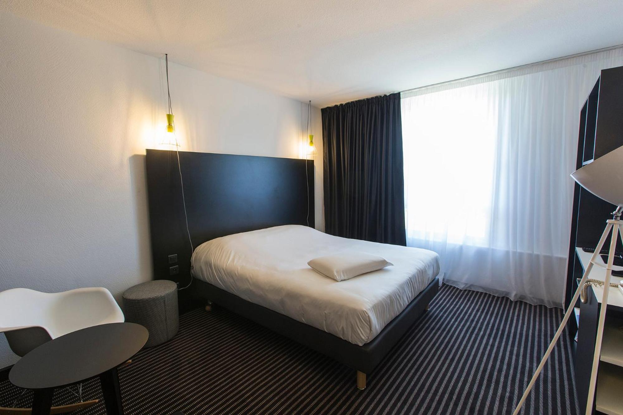 1 Double Bed - Superior Room - Photo 4