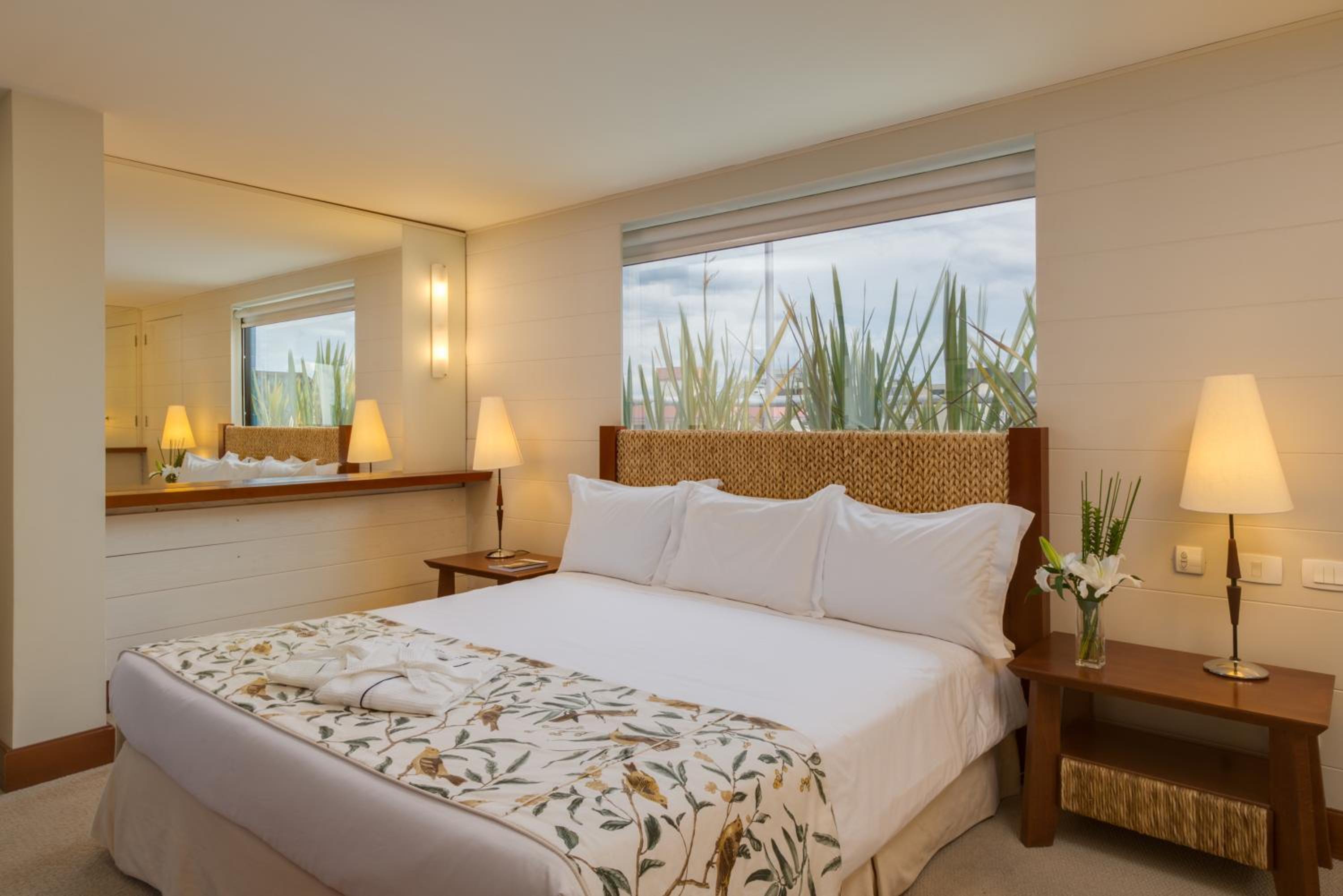 King Suite with Spa Bath photo 1