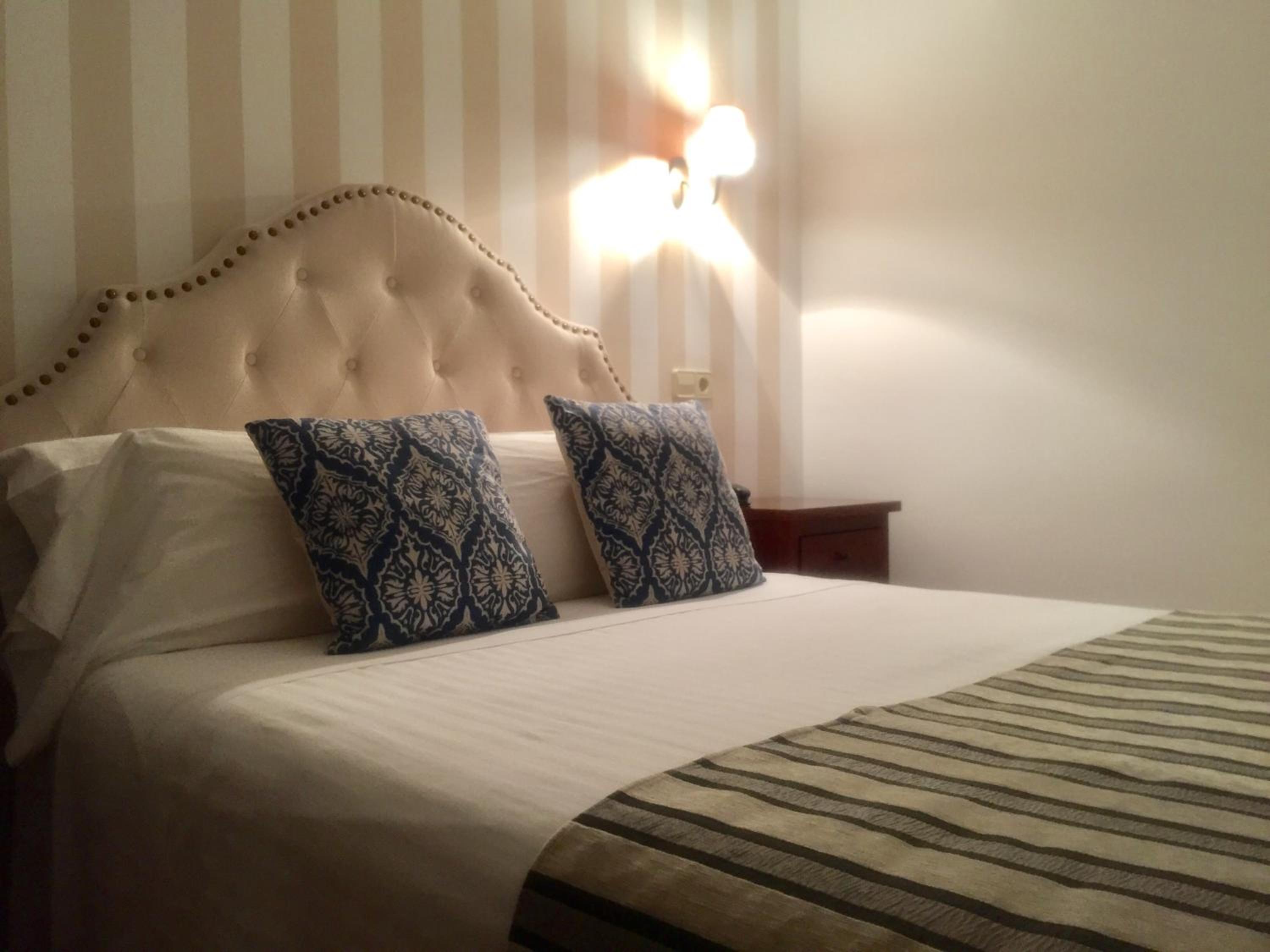 Economy Double Room - Photo 1