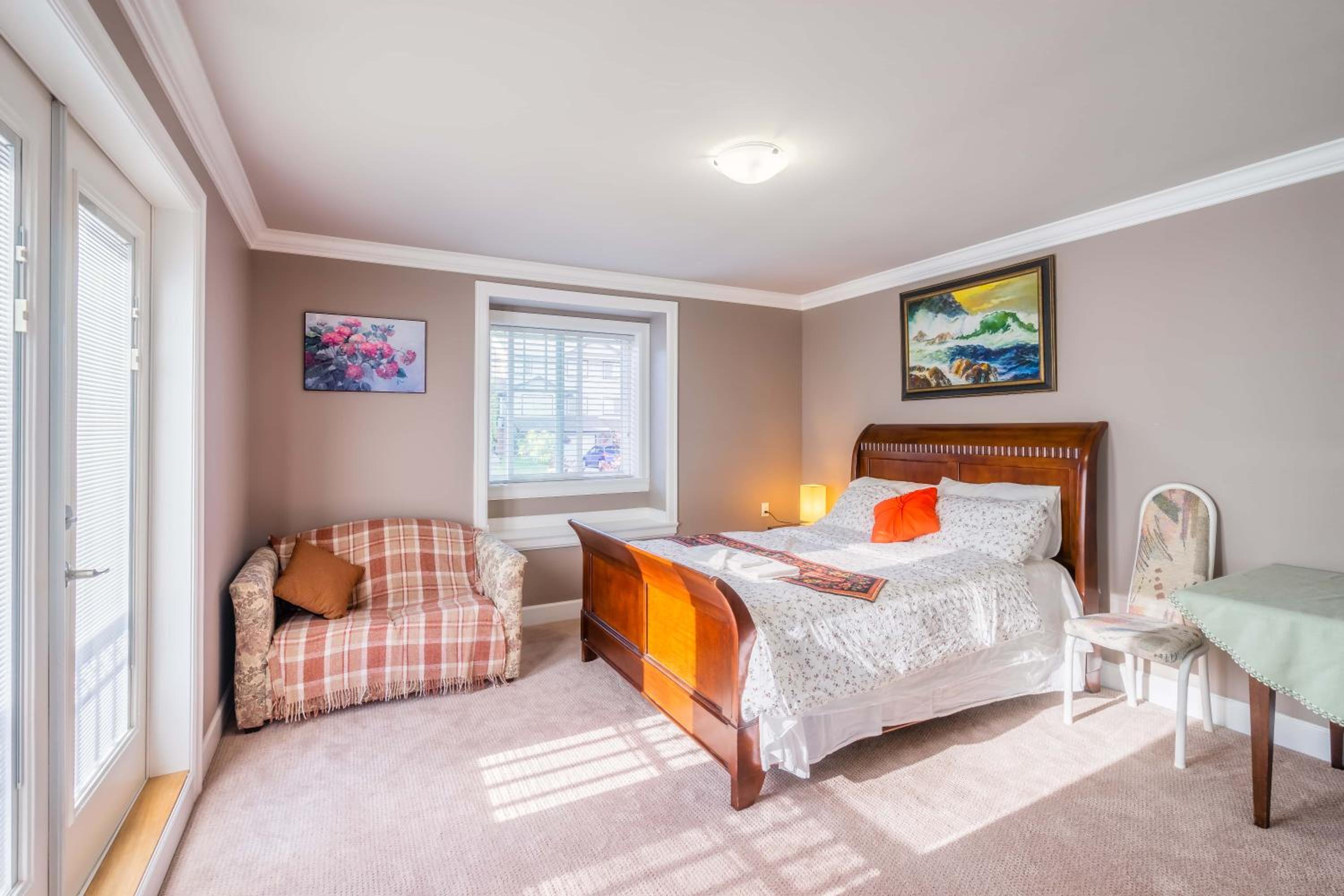 Queen Room with Garden View