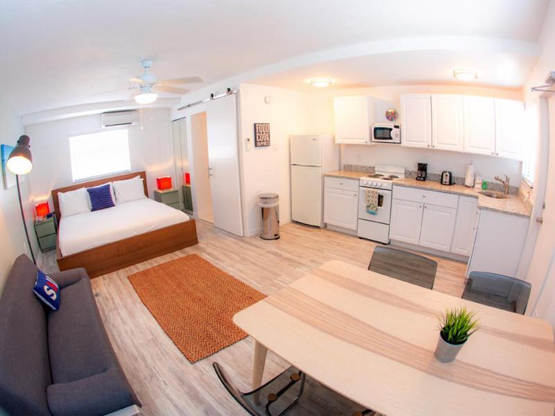 King Suite - Photo 3