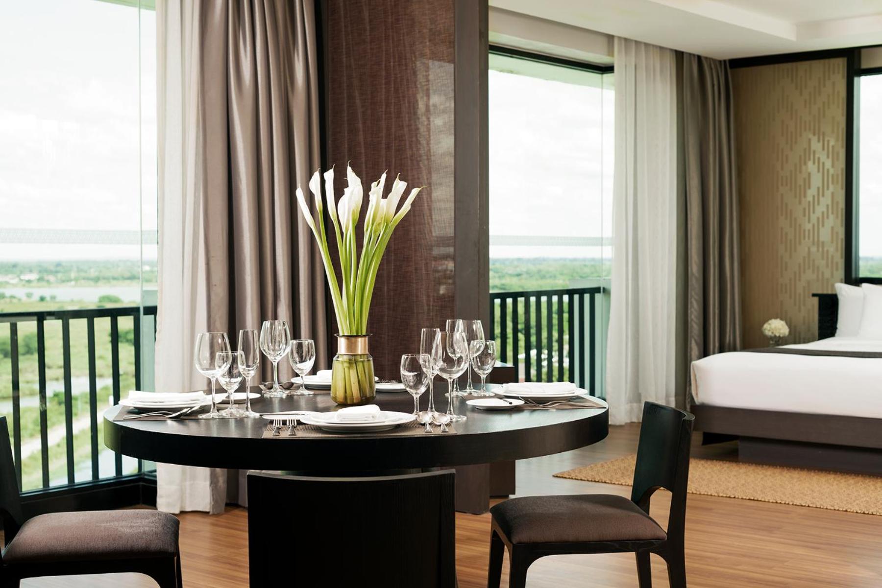 AVANI Royal Suite - Photo 4