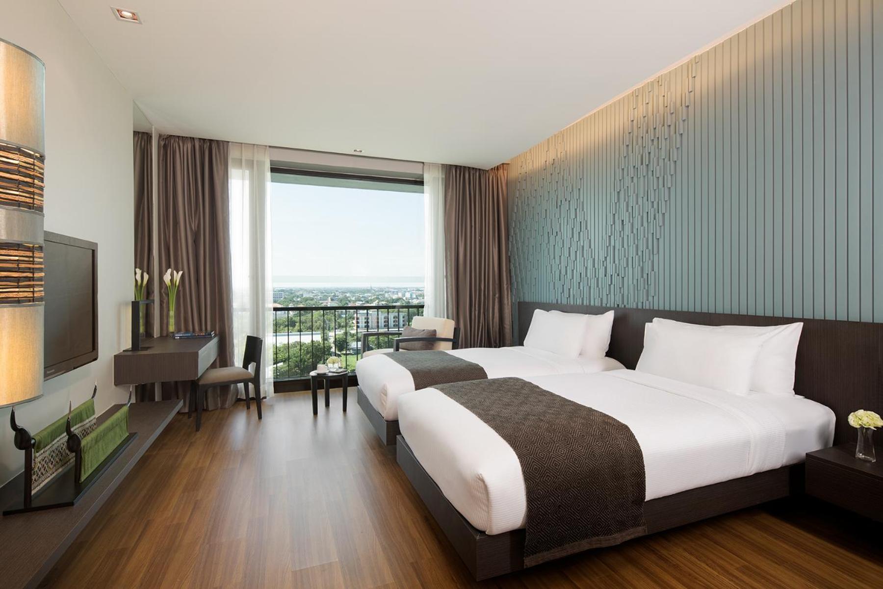 Avani Twin Room - Photo 4