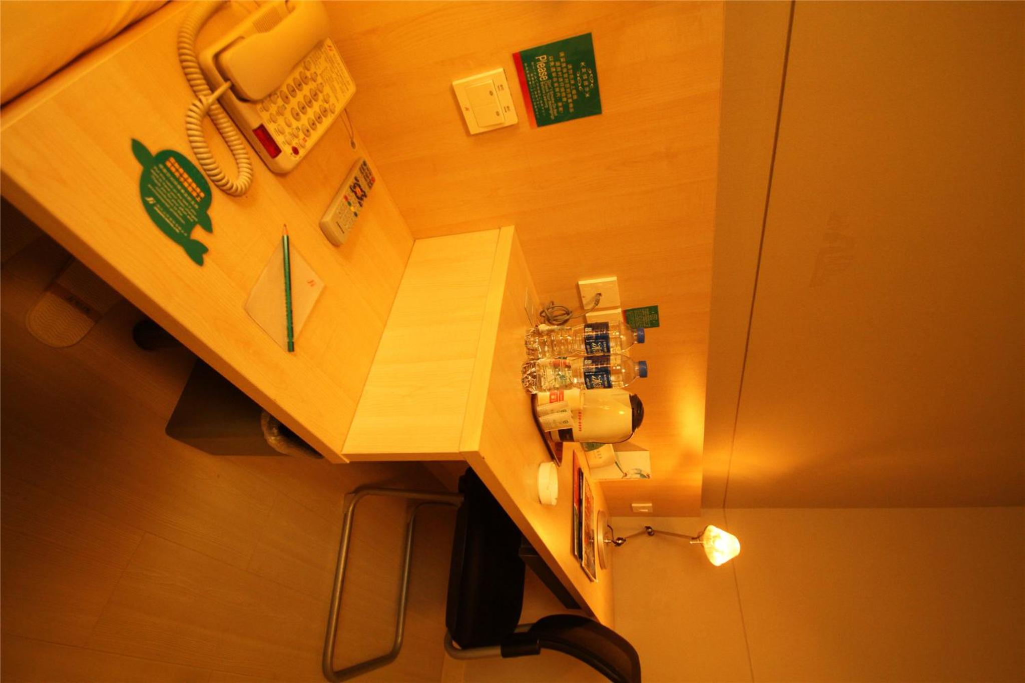 Zero Pressure - Standard Double Room