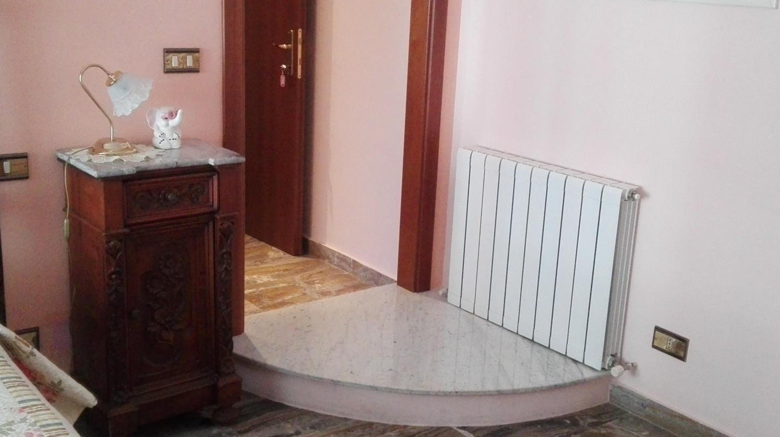 Deluxe Double or Twin Room with Balcony - Photo 2
