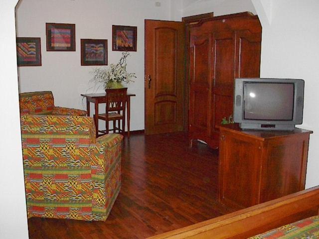 Double or Twin Room photo 3
