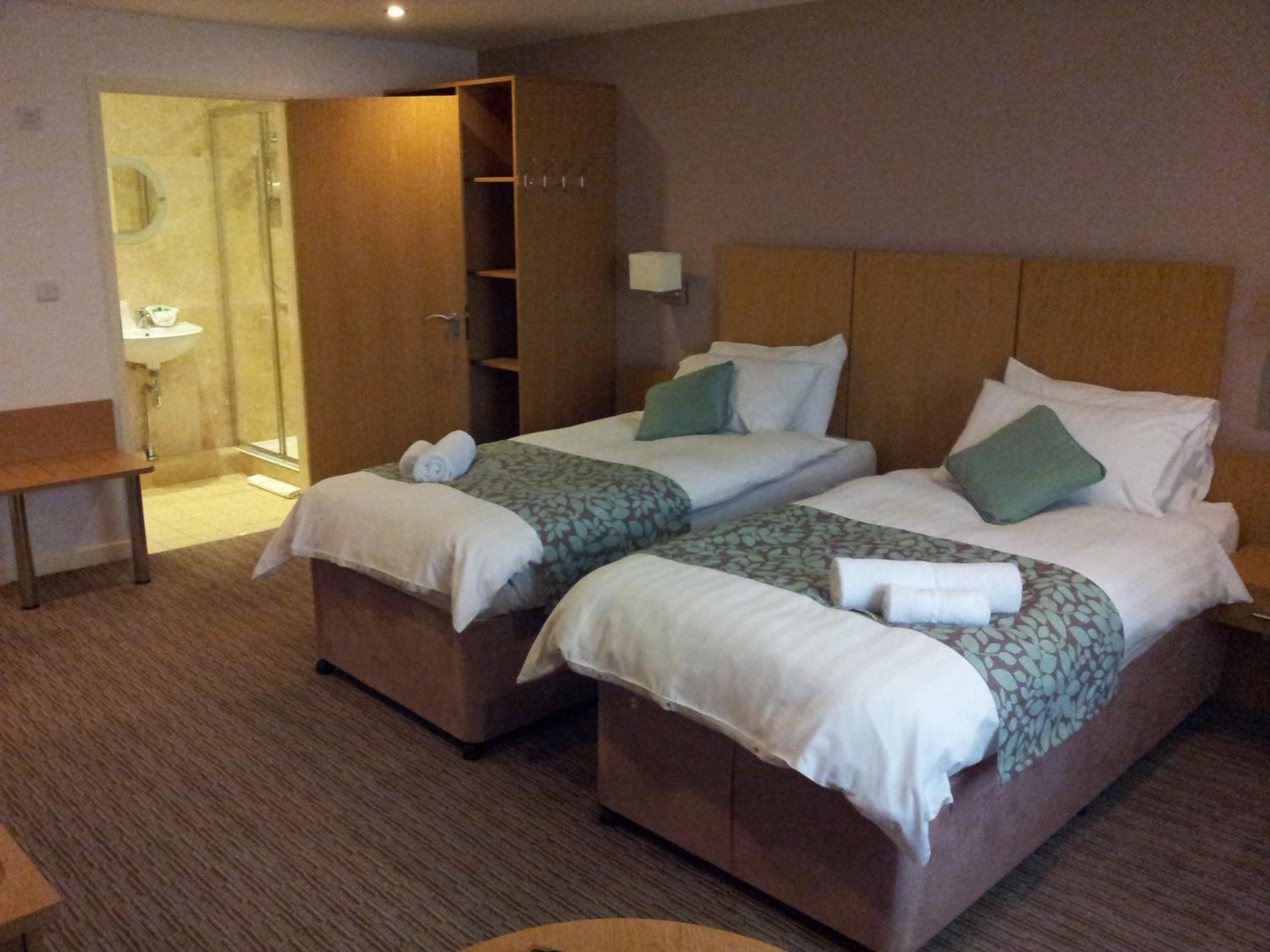 Double or Twin Room photo 3