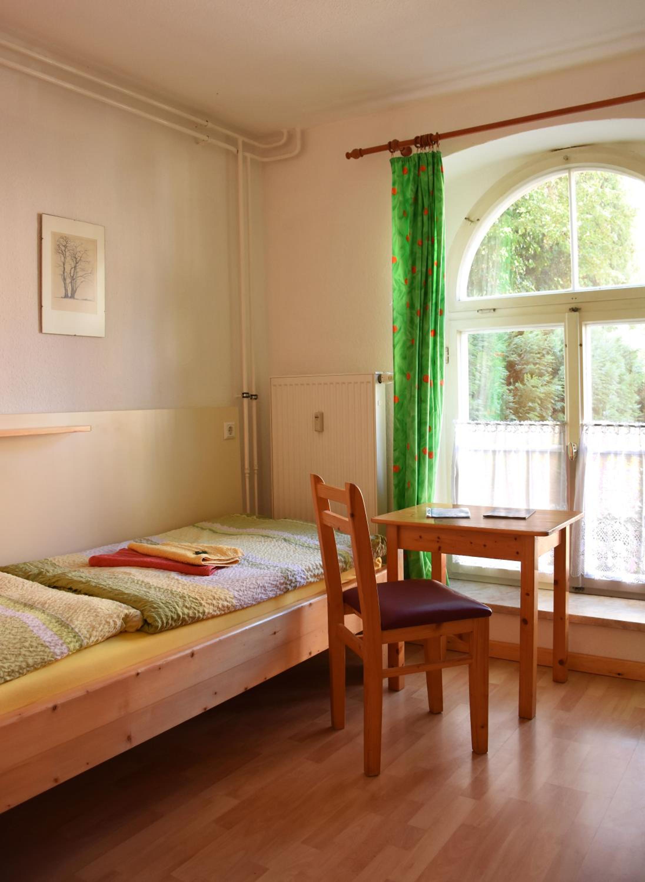 Twin Room with Bathroom photo 2
