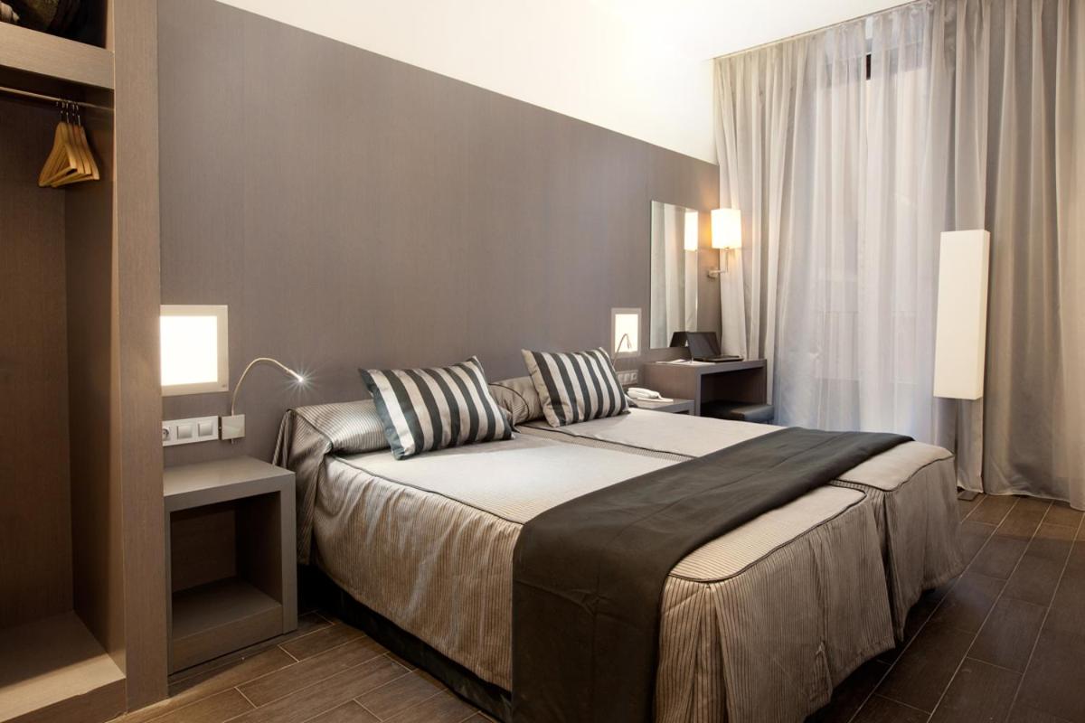 Habitación Doble o Twin Superior con Balcón