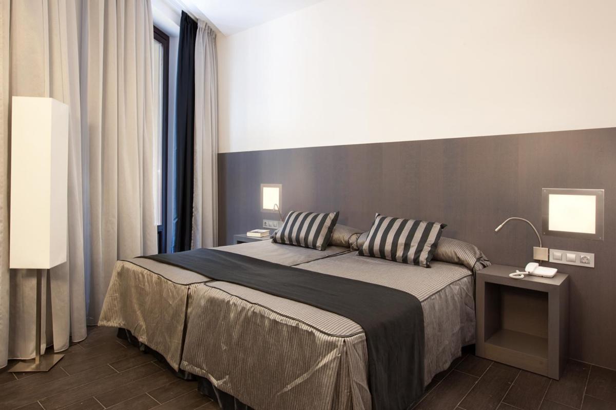 Superior Double or Twin Room photo 2